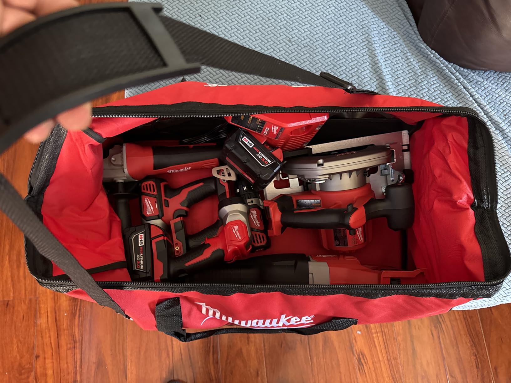 Milwaukee M18 Cordless Lithium-Ion 6-Tool Combo Kit customer photo 2