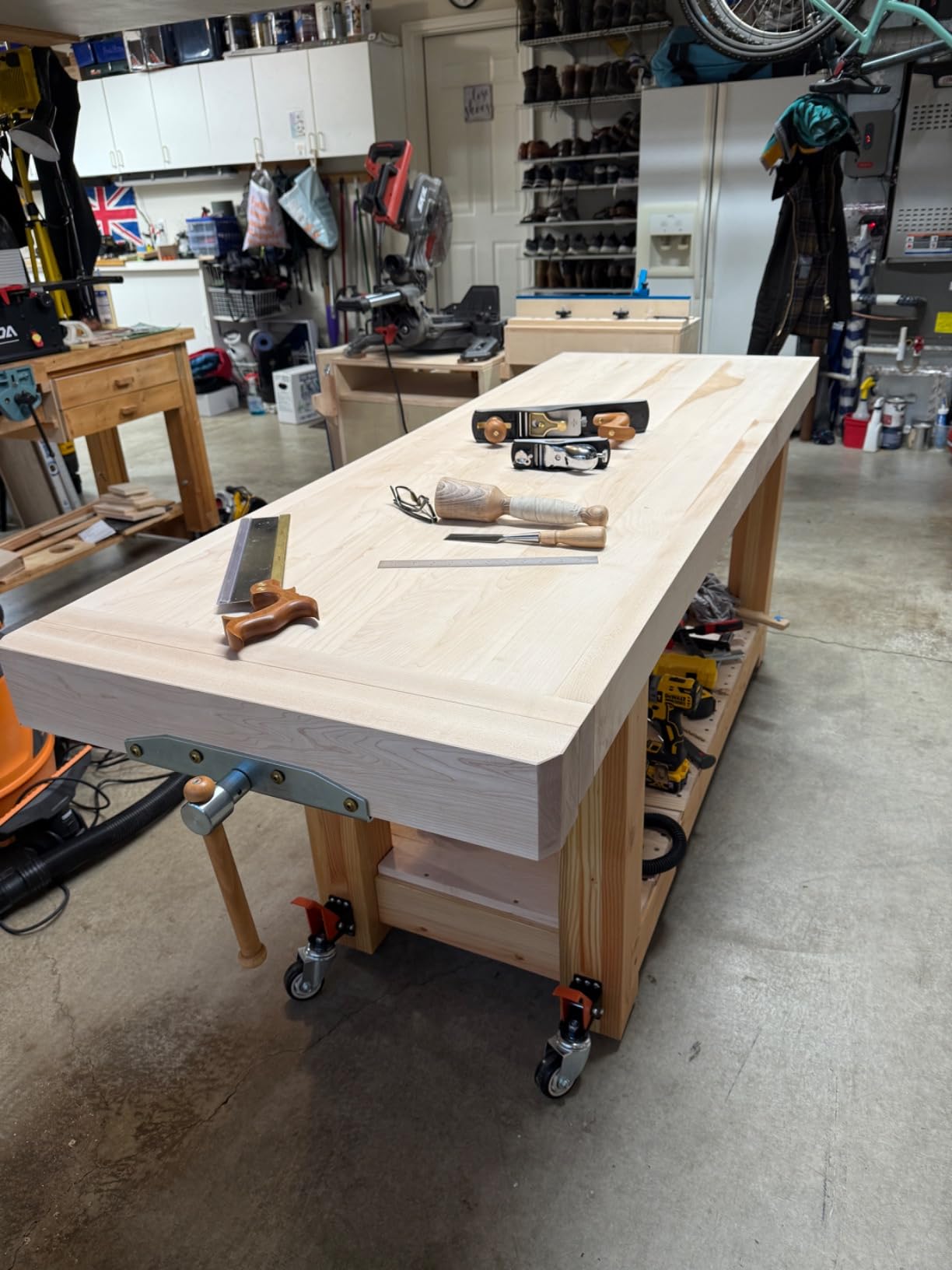 Sjöbergs Woodworking Vise for Custom Benchtops, High-Strength Alloy Steel, Acme Thread and Overbuilt Construction to Avoid Racking, Rock-Solid Smooth Adjustable Clamping, SJO-33302 customer photo 1