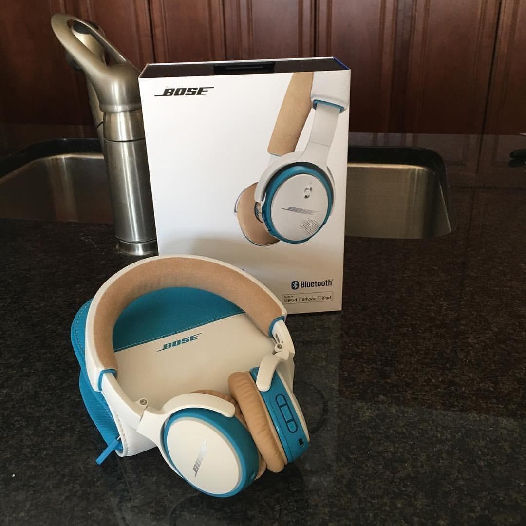 Bose SoundLink On-Ear Bluetooth Wireless Headphones - Black customer photo 1
