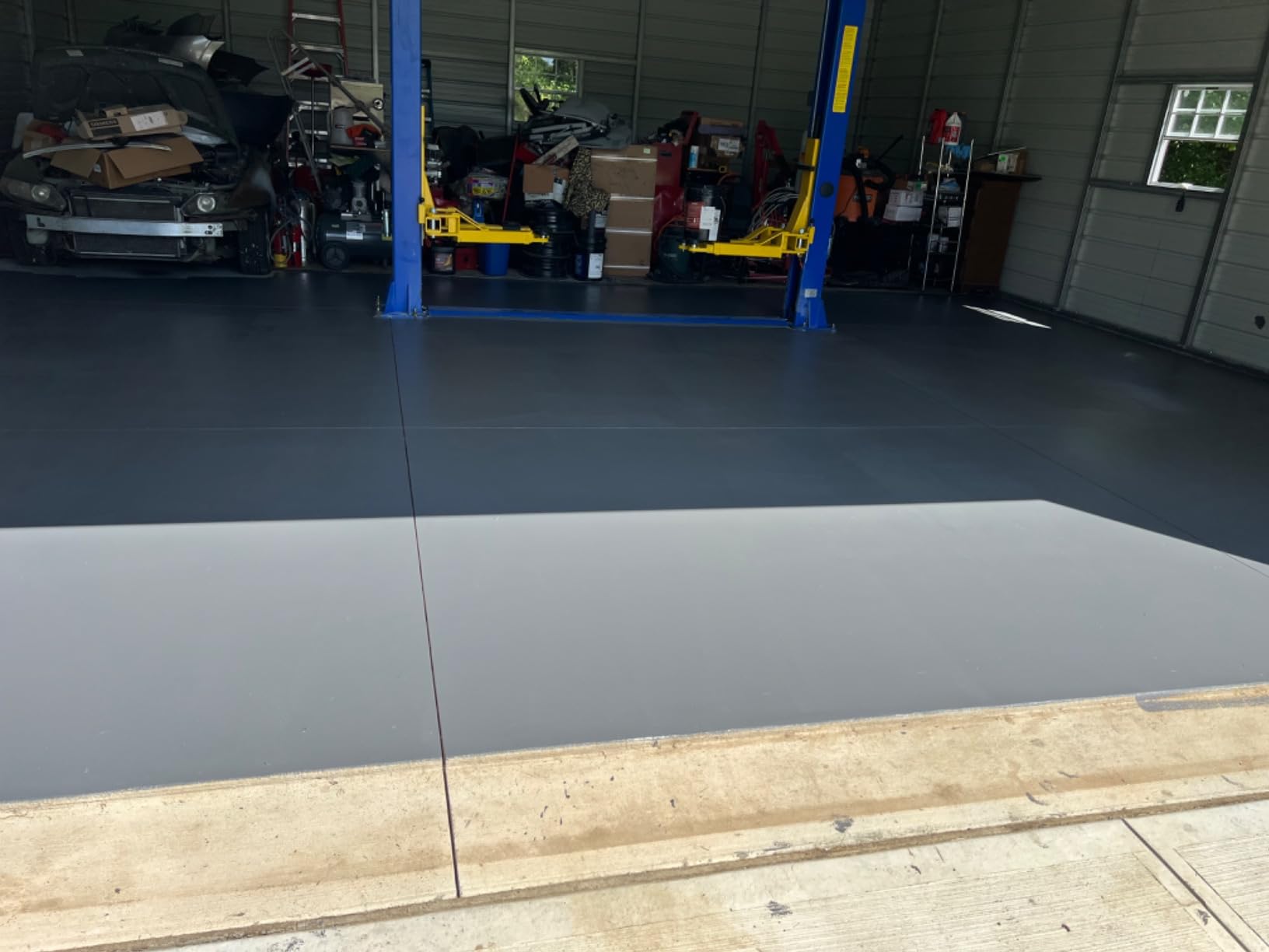 Liquid Rubber Color Roof Sealant - Elastomeric Waterproof Coating for Flat, Low-Slope & Metal Roofs, Flexible UV-Stable Membrane, White, 1 Gallon customer photo 2