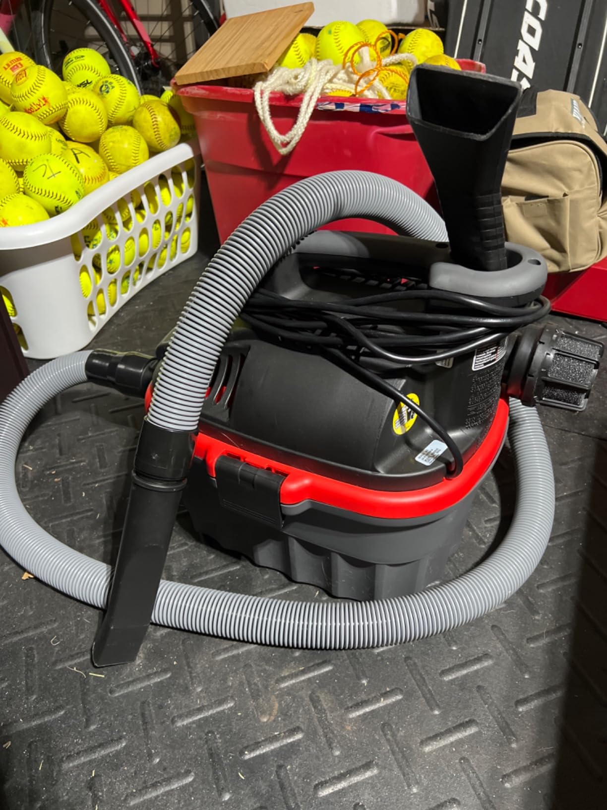 RIDGID 50313 Model 4000RV 4-Gallon Portable Wet and Dry Compact Vacuum Cleaner with 5.0 Peak-HP Motor customer photo 1