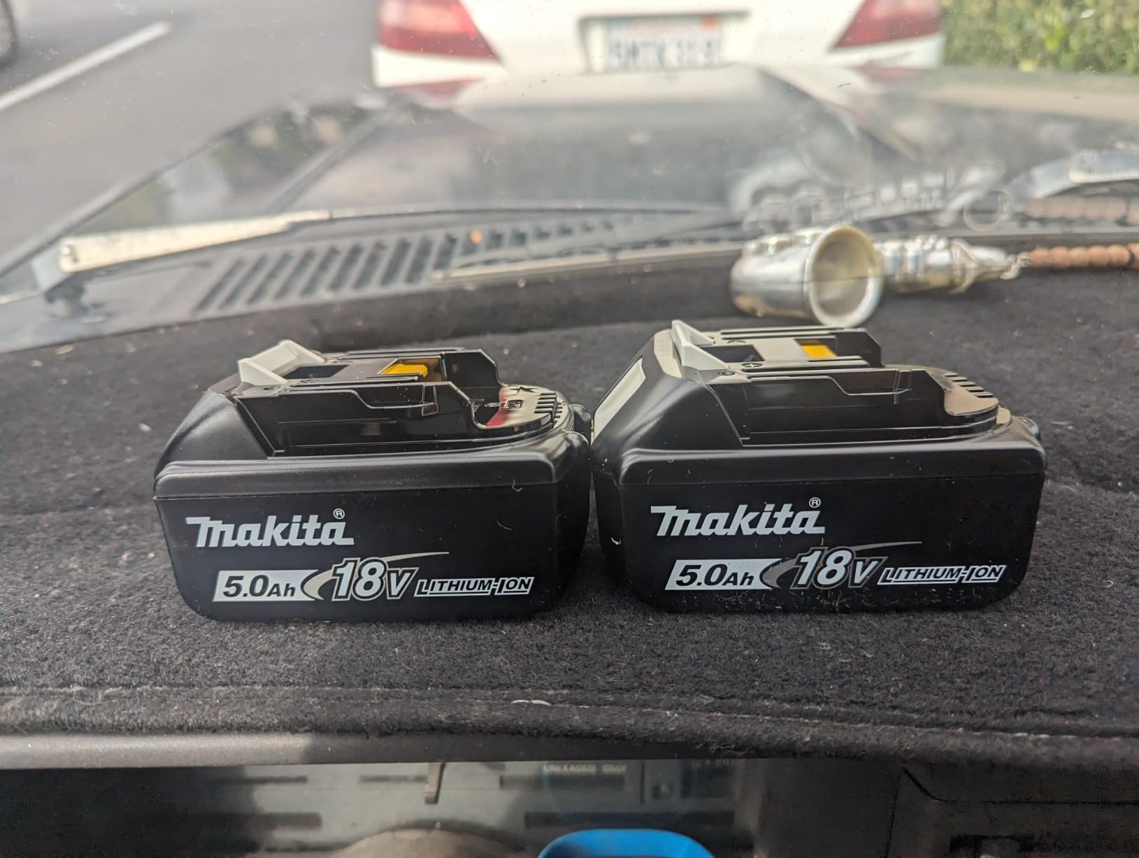 Makita BL1850B-2 18V LXT Lithium-Ion 5.0Ah Battery, 2/pk customer photo 1