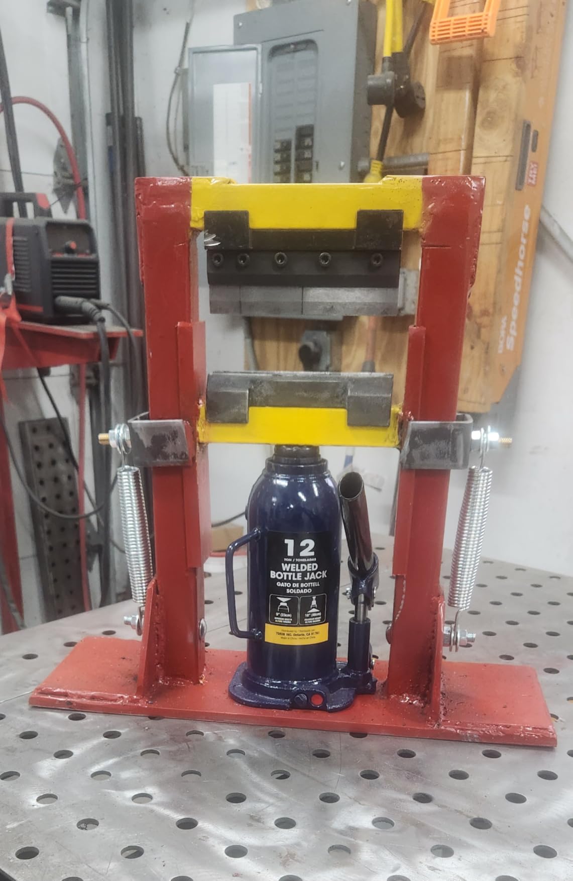KAKA INDUSTRIAL 6 Inch(150mm) Vise Mount Metal Brake Bender, Magnetic Vise14 Ga.(2mm) Mild Steel 1/8