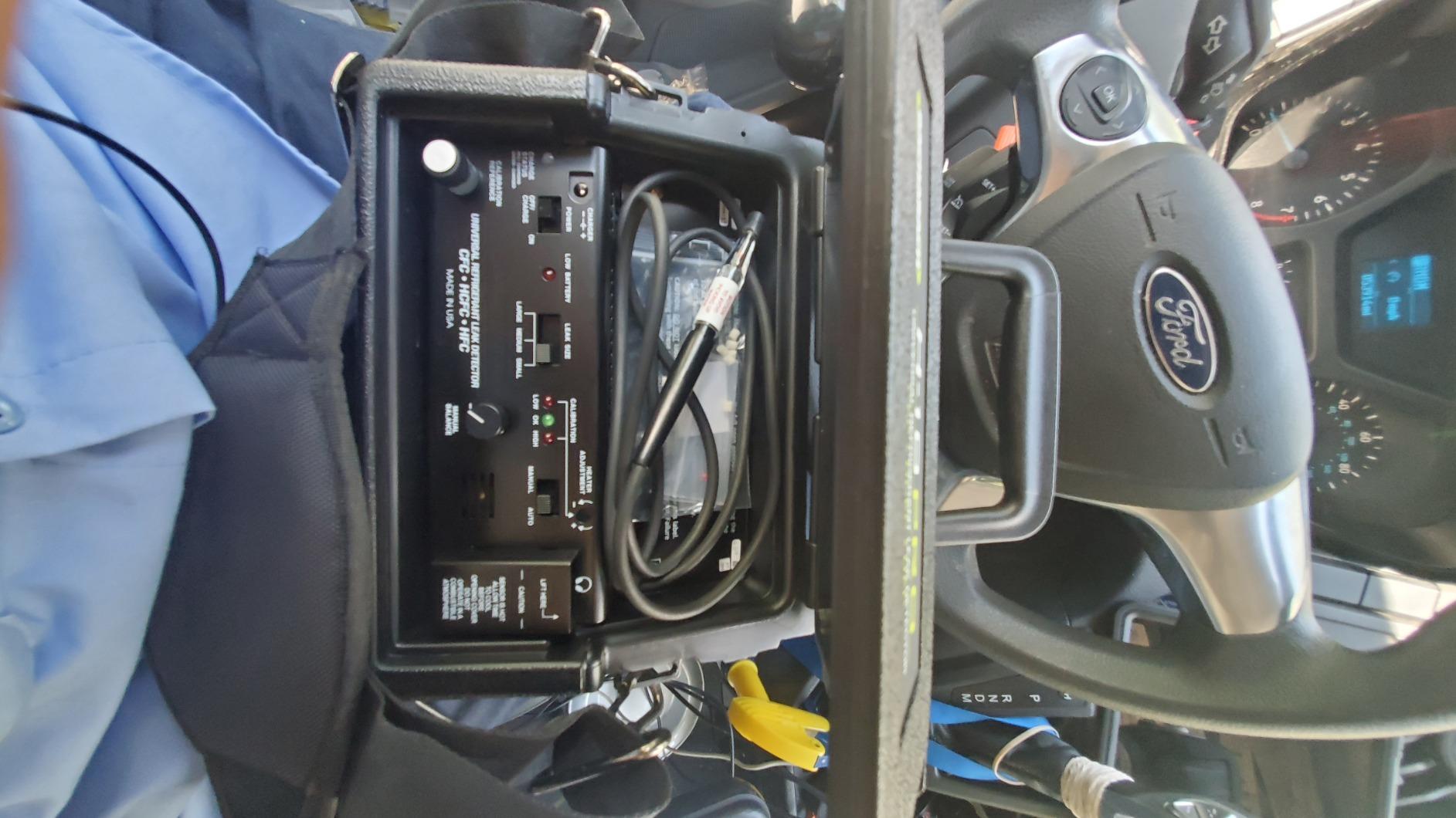 Bacharach 3015-8004 H-10 Pro Refrigerant Leak Detector customer photo 1