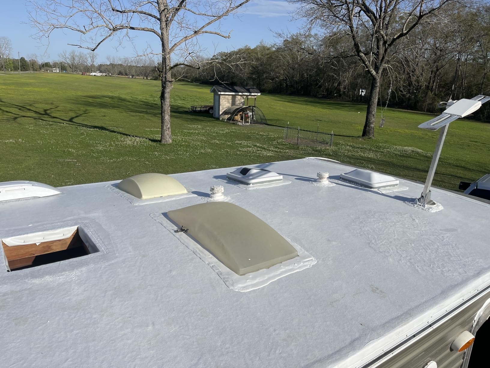 Liquid Rubber RV Roof Sealant- Professional-Grade Solar Reflective Flexible Waterproof Membrane Coating for EPDM, TPO, Fiberglass & Aluminum Camper & Travel Trailers- Brilliant White, 1 Gallon customer photo 2