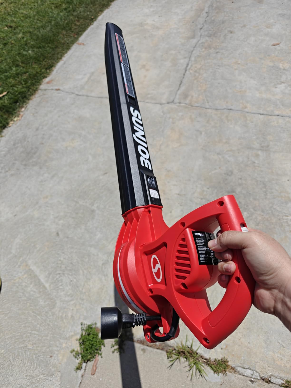 Sun Joe SBJ597E 6-Amp Corded Electric Leaf Blower, 155 MPH 260 CFM customer photo 1