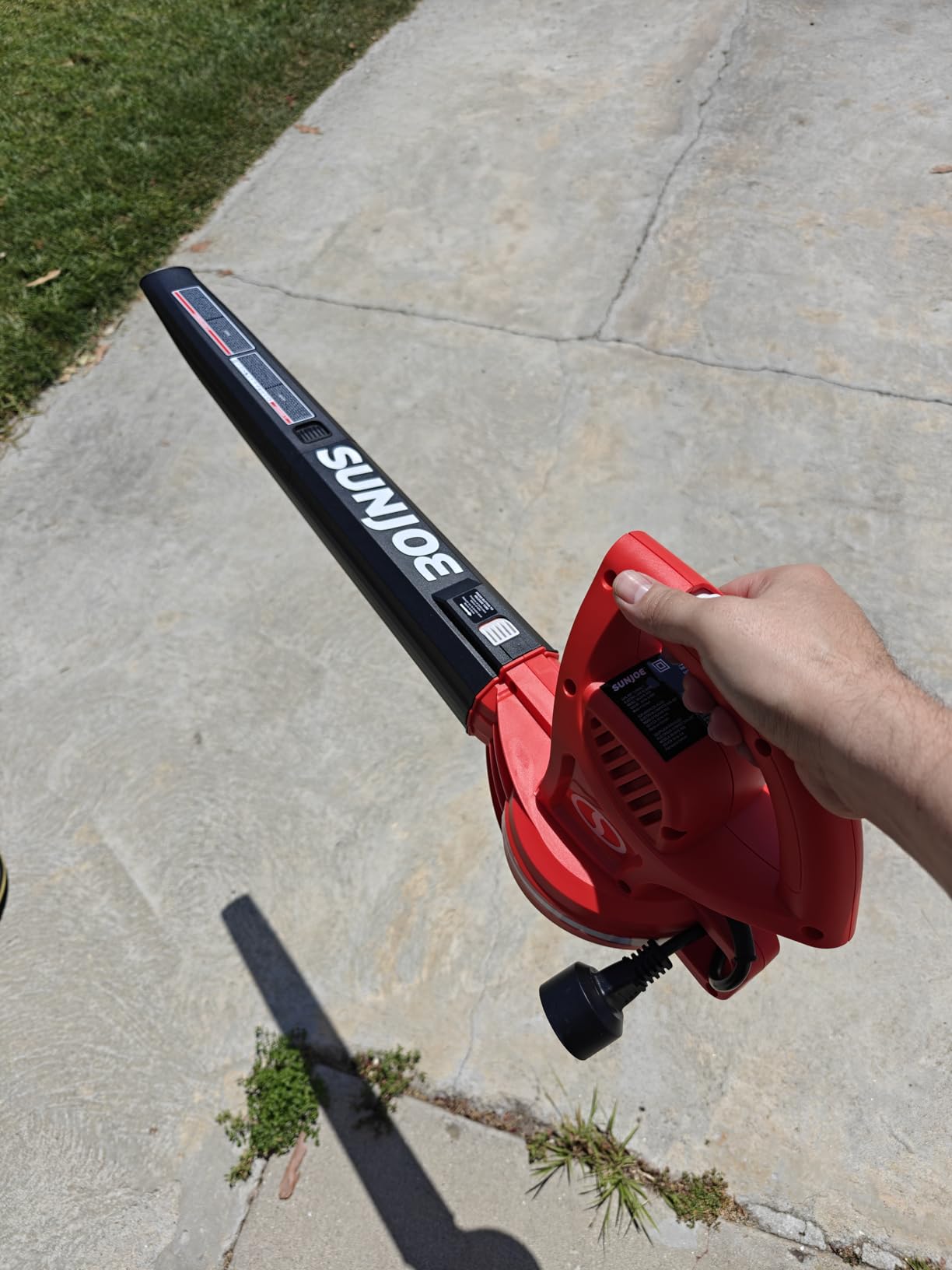 Sun Joe SBJ597E 6-Amp Corded Electric Leaf Blower, 155 MPH 260 CFM customer photo 2