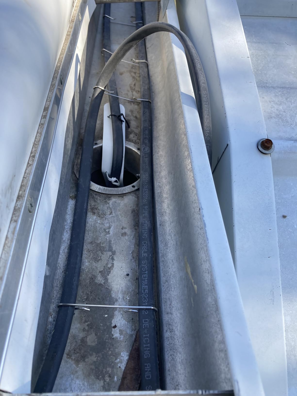 RADIANT SOLUTIONS HeatTapePro - Intelligent Commercial Grade Self-Regulating Heat Cable with GlowCap - 10 YR warranty - Ice Dam & Pipe Freeze Protection - 12 ft cable + 10 Ft Cord, 120V, 6 watts/Ft customer photo 1