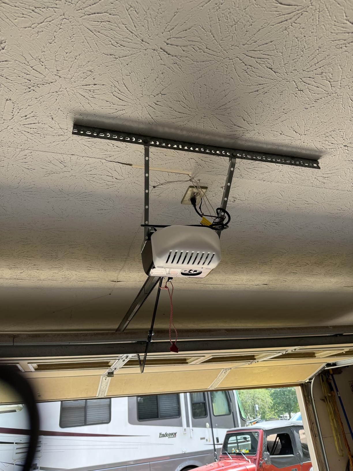 Genie Chain Drive 500 Garage Door Opener - Model 1035 - Reliable Chain Drive Garage Opener customer photo 2