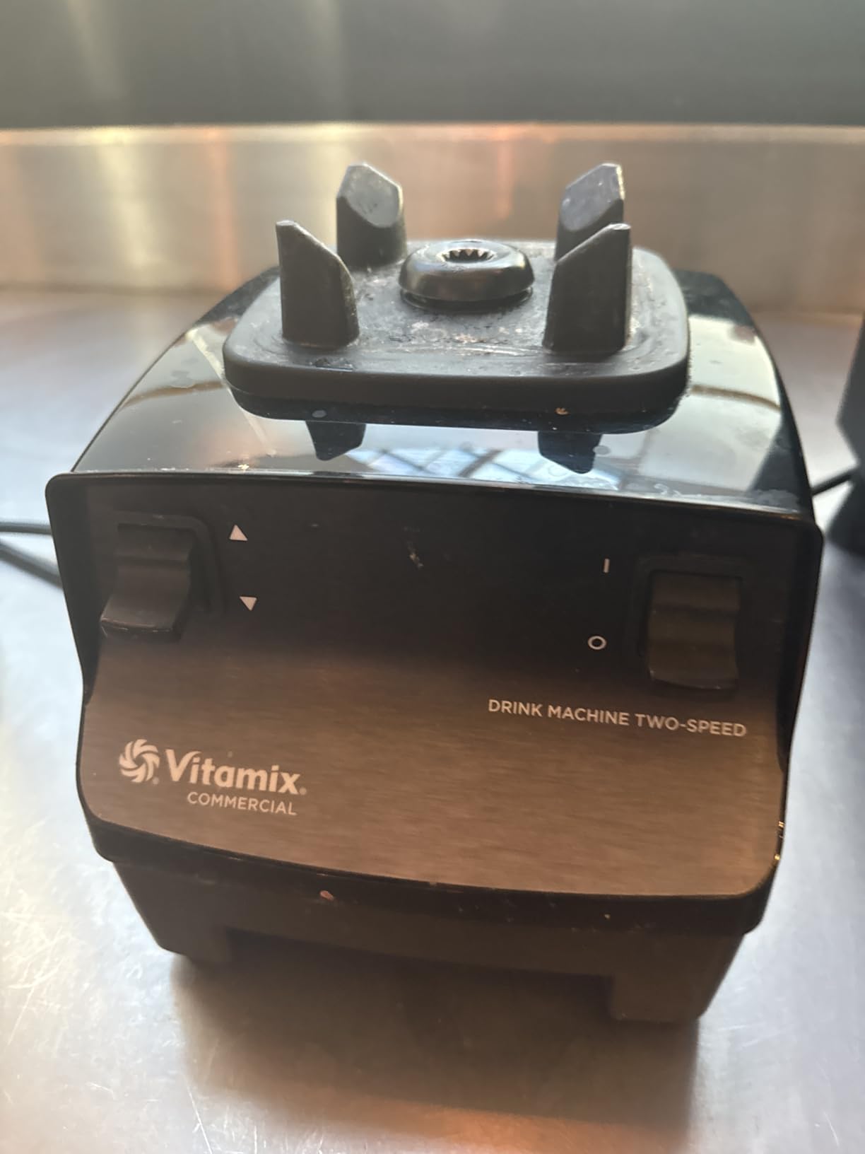 Vitamix 62825 Drink Machine Advance 48-Ounce Blender with Red Base (Replaces Models 5085, 5028, 5029) customer photo 1
