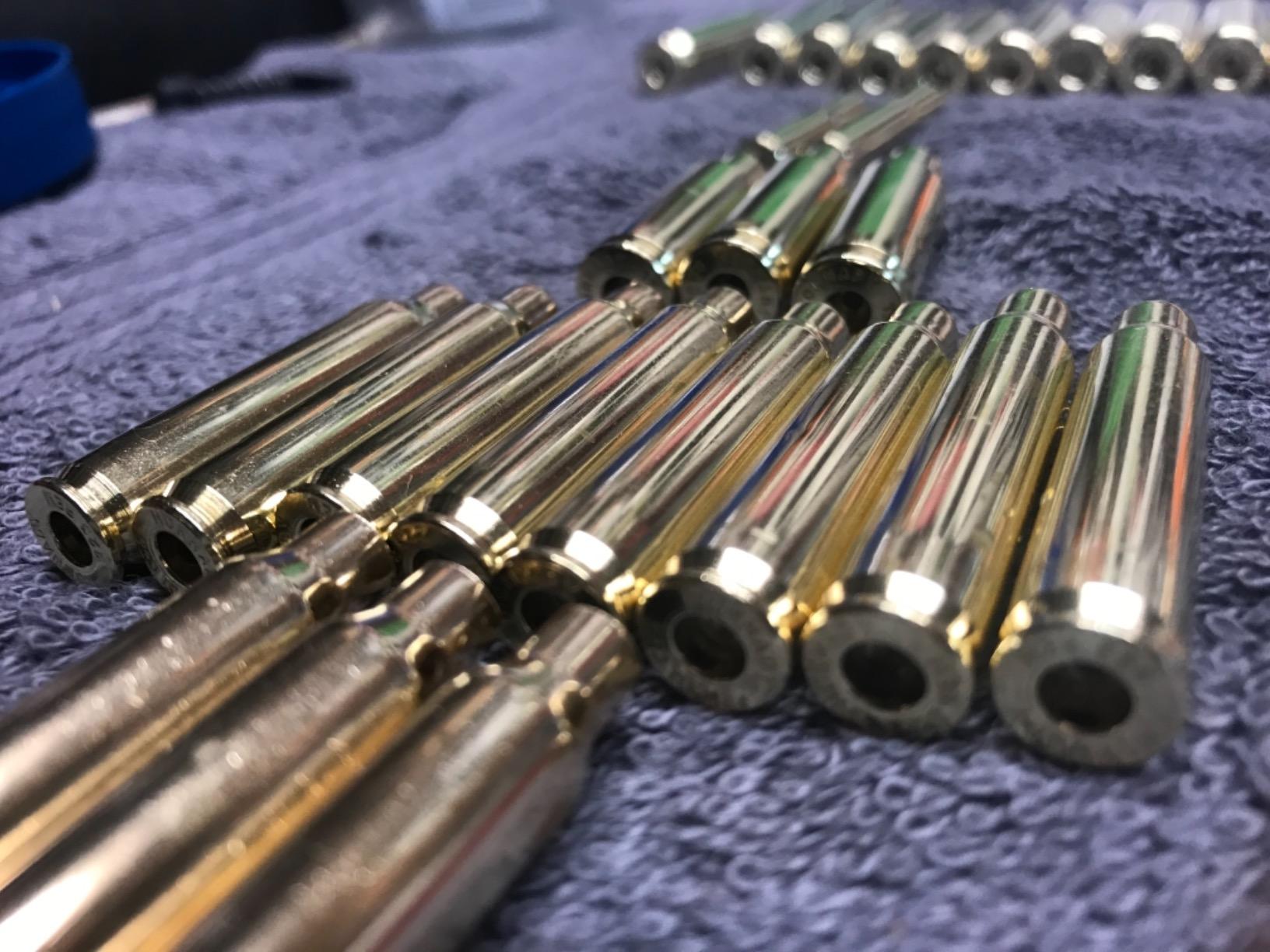 Hornady Rotary Case Tumbler - Wet Tumbler Cleans and Polishes Brass Cartridges Quickly and Efficiently - Holds 5lbs of Cases, Includes Steel Tumbling Media and 6 Liter Drum - Item 050220 customer photo 1