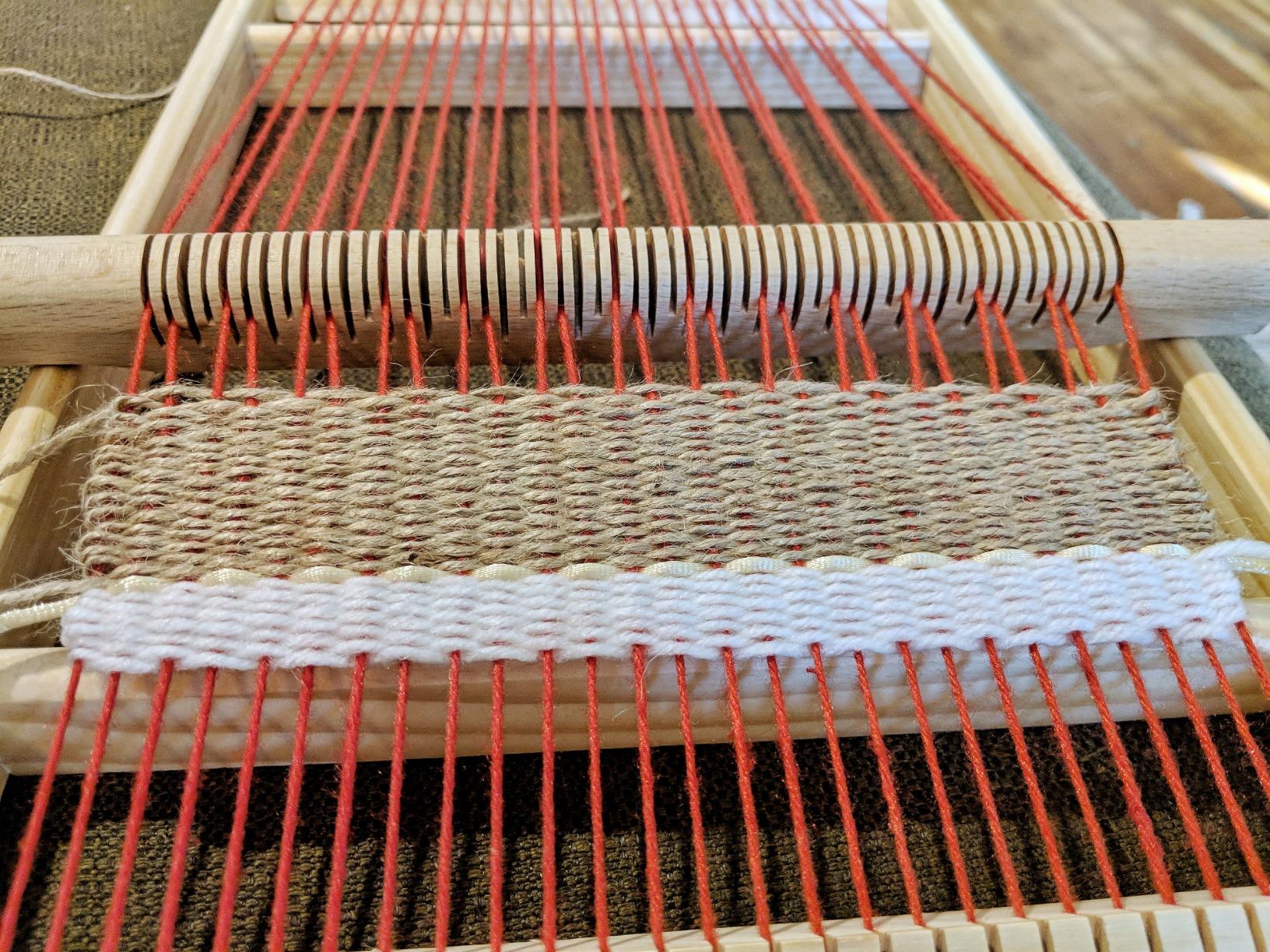 MIKIMIQI Wooden Multi-Craft Weaving Loom Large Frame 9.85 x 15.75 x 1.3inches to Handcraft for Kids customer photo 2