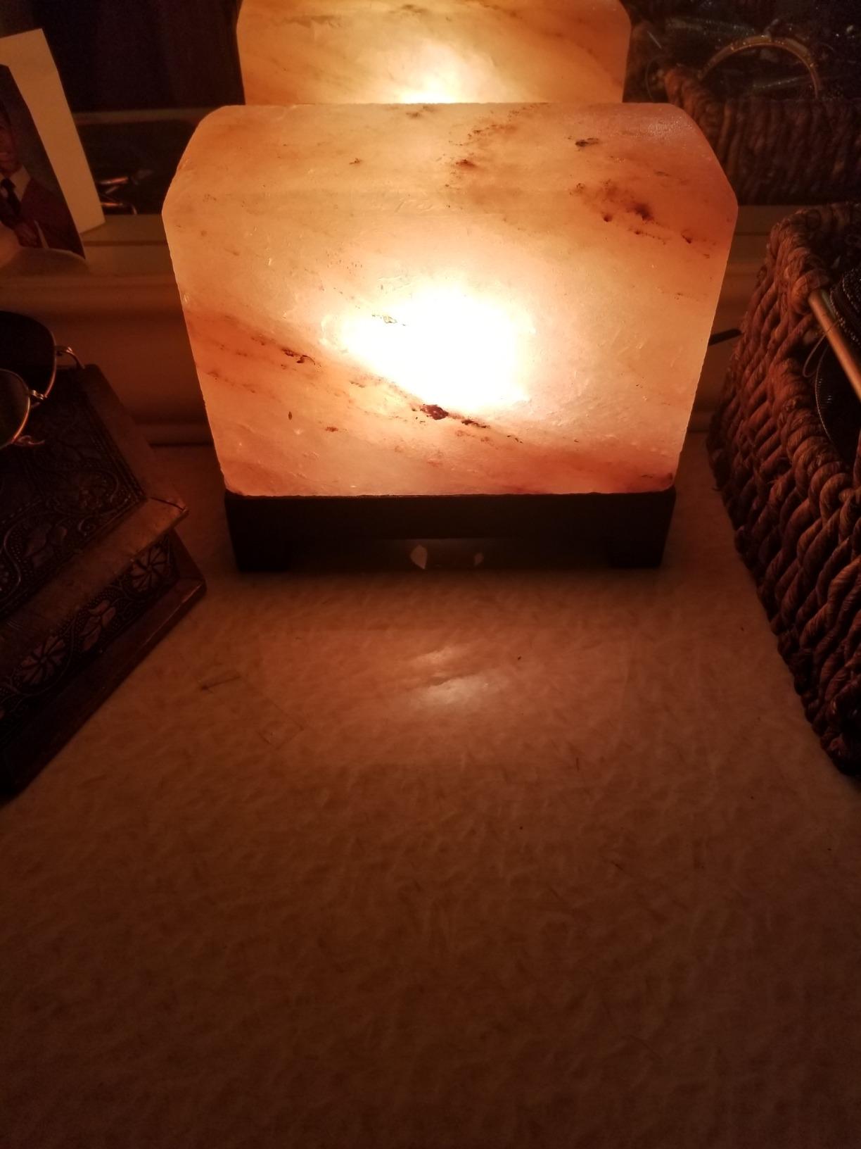 d'aplomb 100% Authentic Natural Himalayan Salt Lamp;Hand-Carved Modern Rectangle Rare Pink Crystal Rock Salt from The Himalayan Mountain; Footed Wood Base, Dimmer Cord; 11.5 lbs customer photo 2