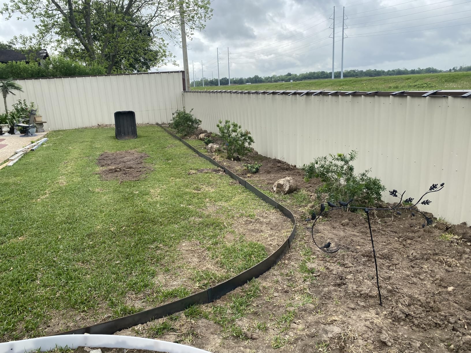 Edge Right - Hammer-in Landscape Edging - 48-inch Strips - 8-inch Depth 1/4-inch Rounded top COR-Ten Steel (5 Pack) customer photo 1