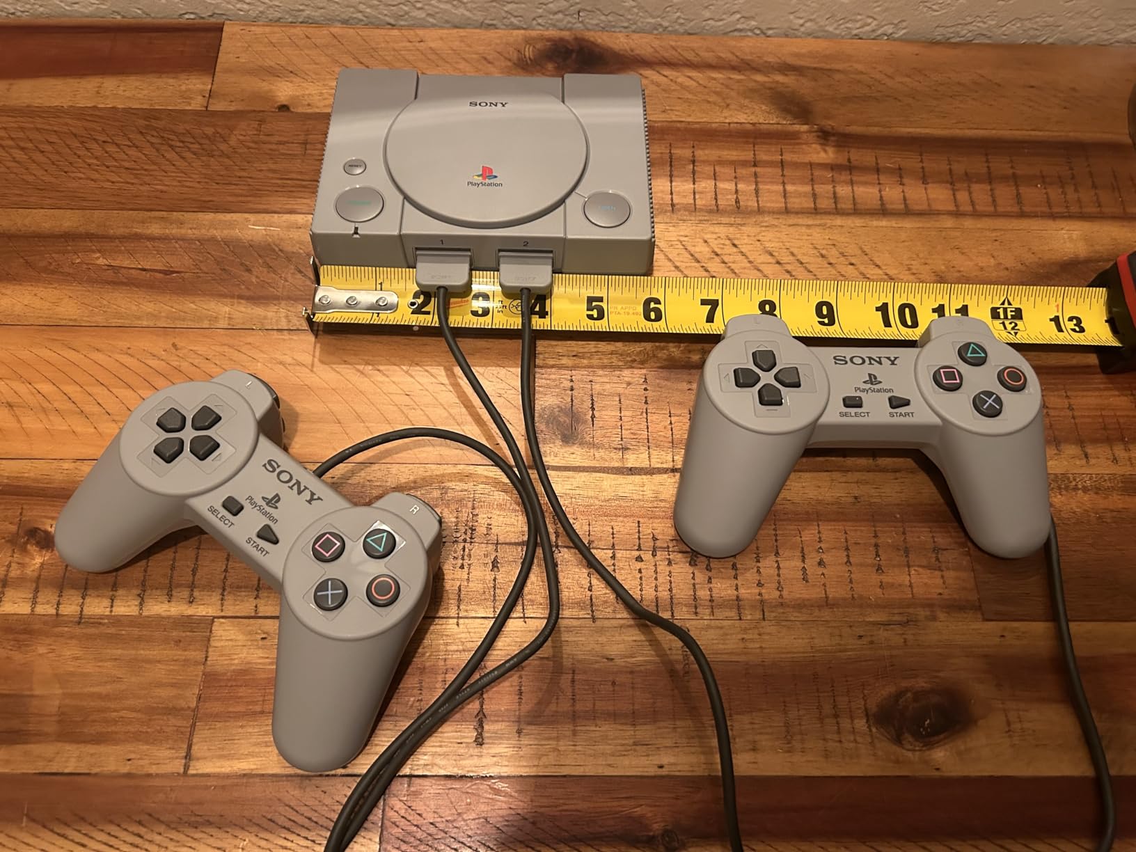 Sony PlayStation Classic Console with 20 PlayStation Games Pre-Installed Holiday Bundle customer photo 2