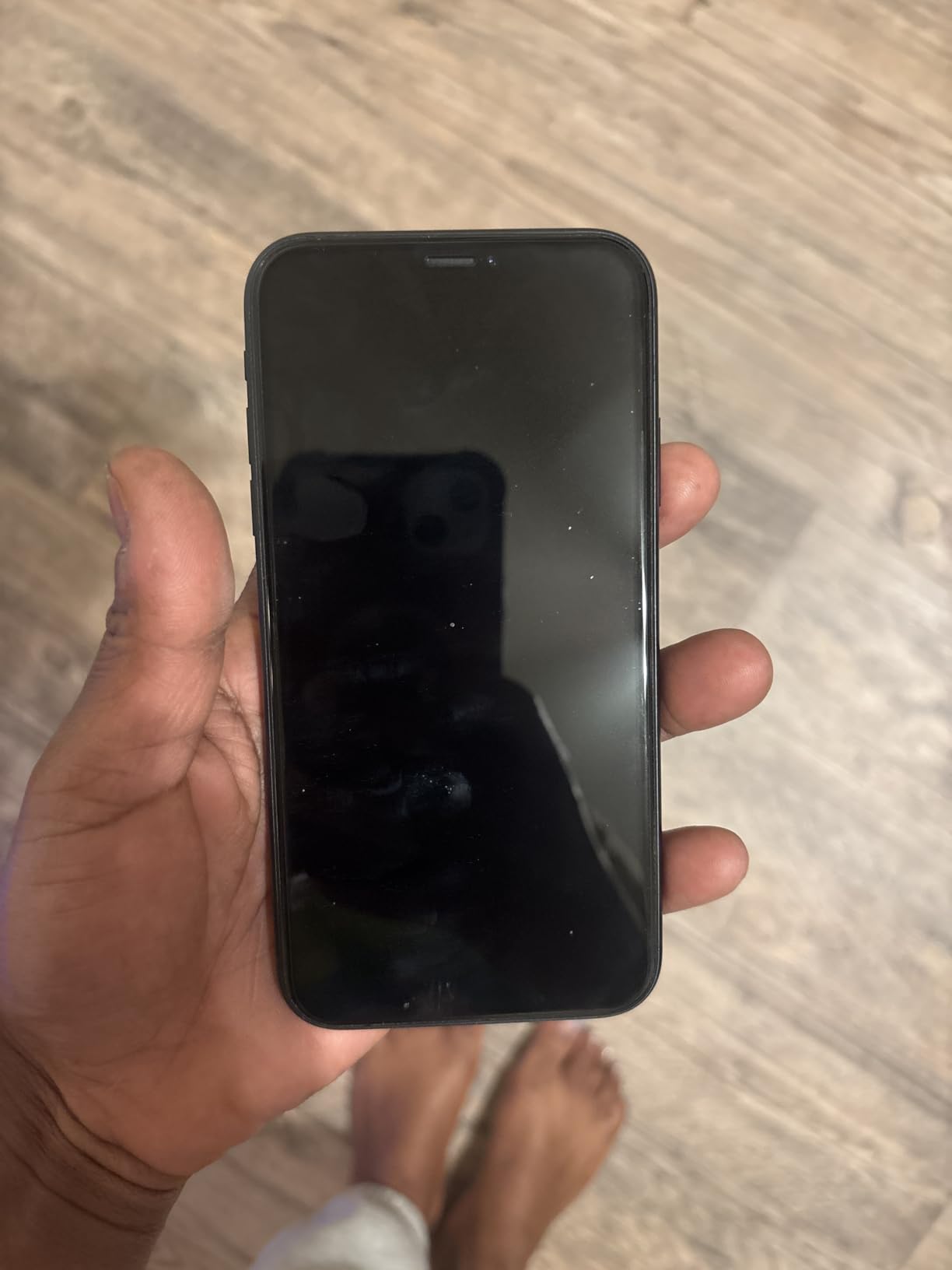 Apple iPhone XR, 64GB, Black - Unlocked (Renewed) customer photo 2