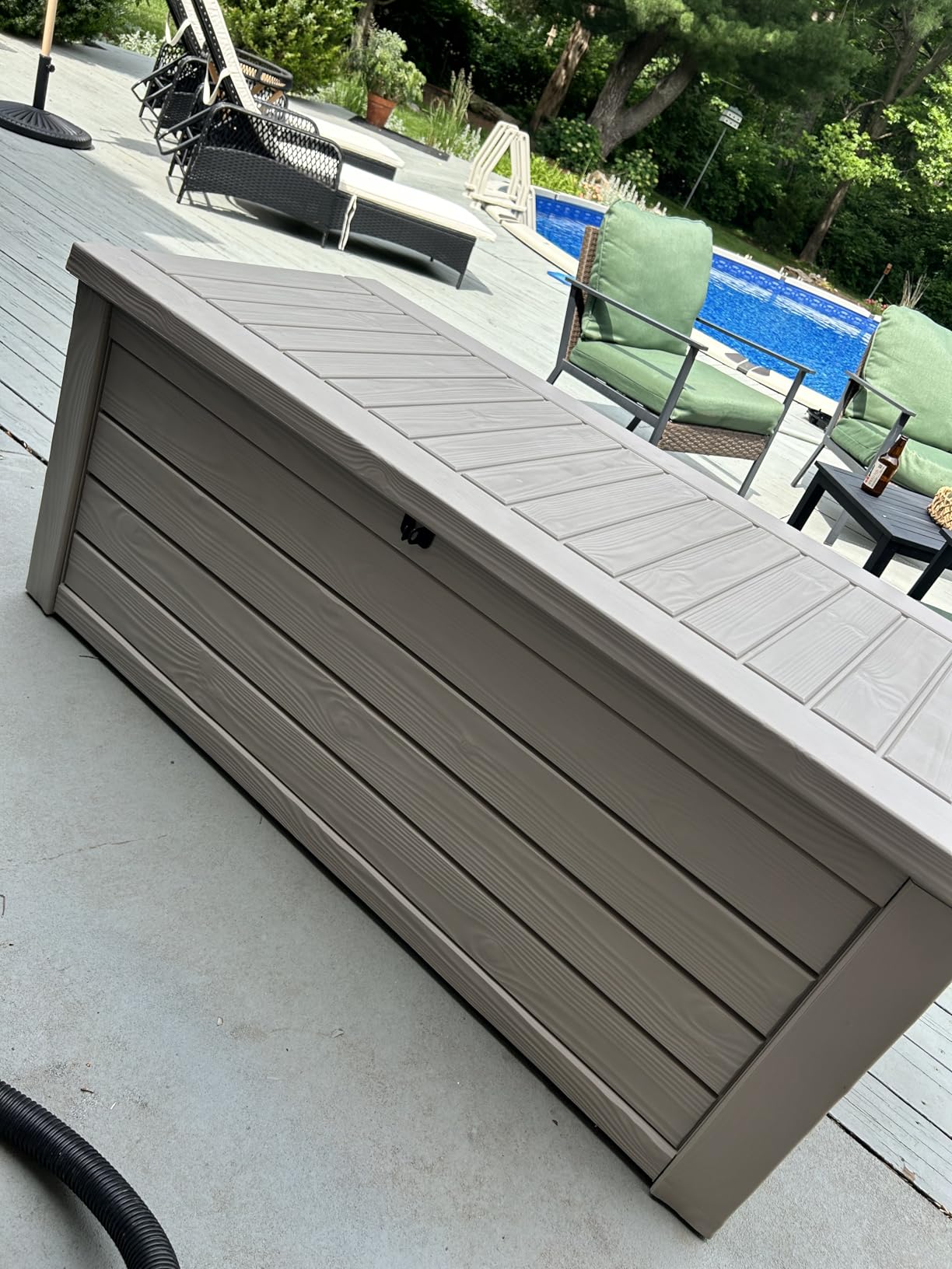 Keter Westwood 150 Gallon Resin Large Outdoor Storage Box for Patio Furniture, Outdoor Cushions, Garden Tools and Pool Floats, Dark Grey customer photo 1