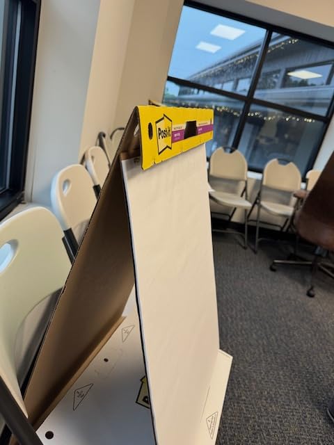 Post-it Super Sticky Portable Tabletop Easel Pad, 20x23 Inches, 20 Sheets,Pad, 2 Pads customer photo 1