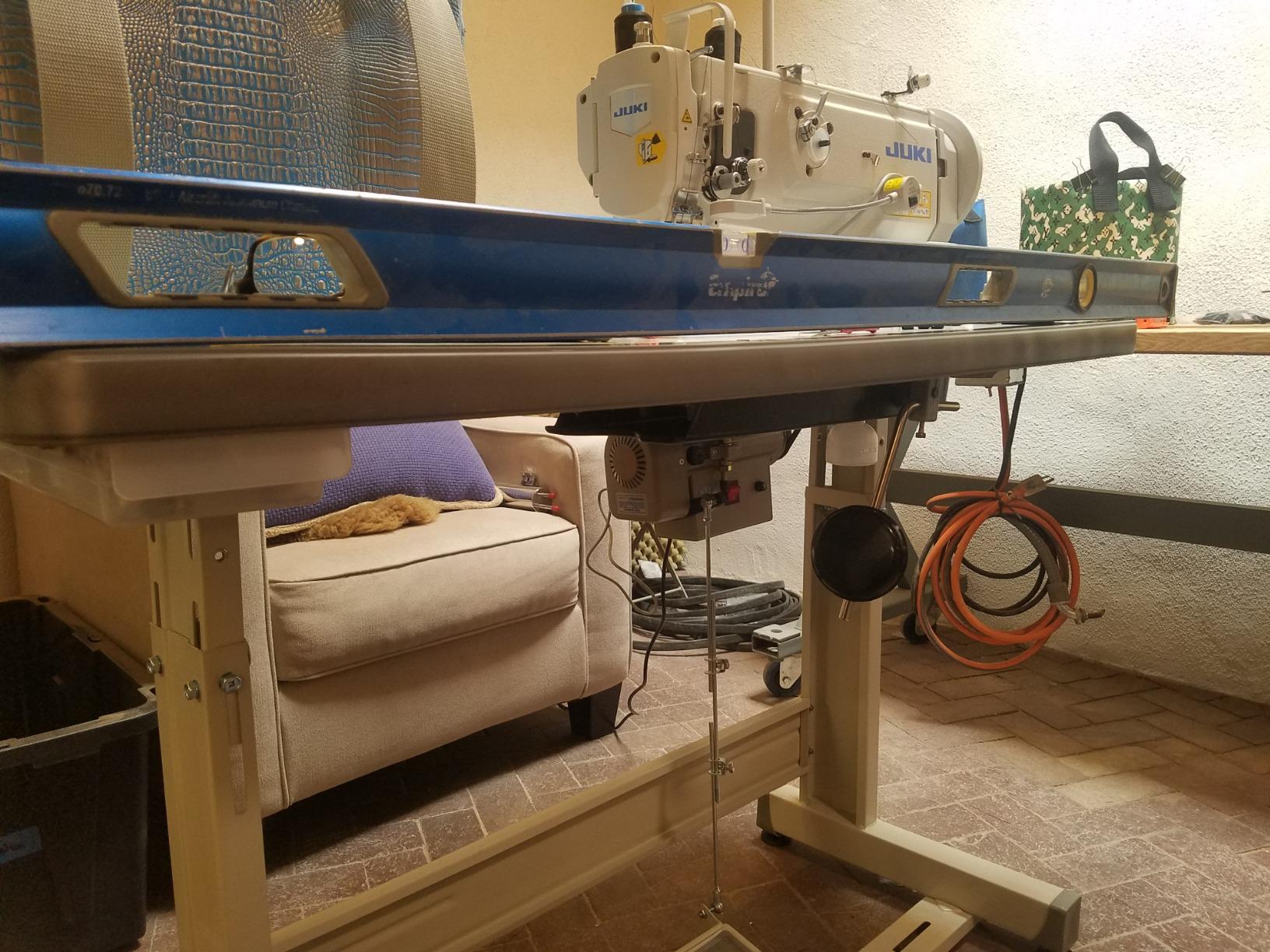 Juki DNU-1541S Industrial Sewing w/Safety Mechanism DNU 1541 Walking Foot Needle Feed, servo Motor, Table, lamp. DIY. customer photo 1