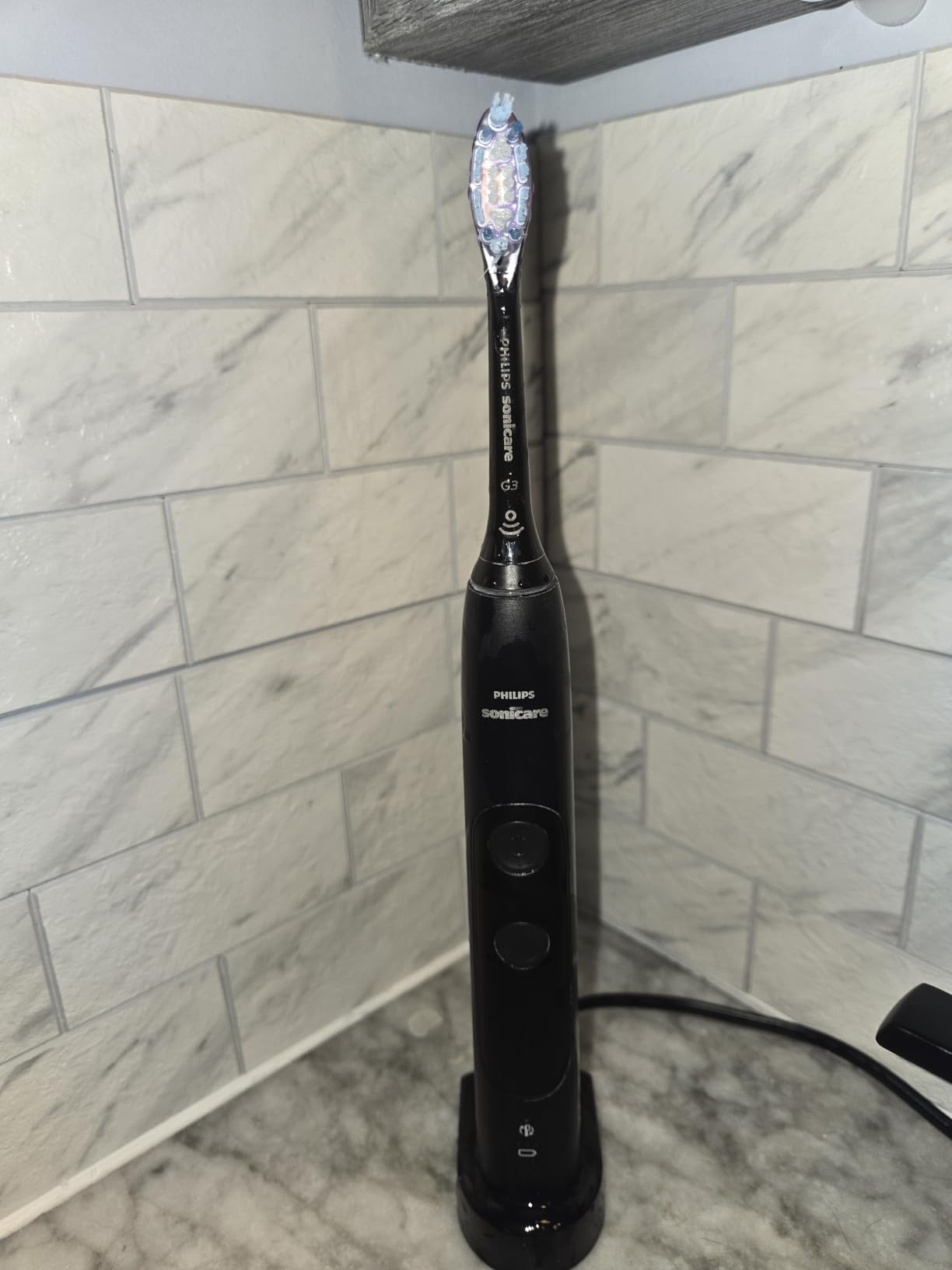Philips Sonicare ExpertClean 7500 Rechargeable Electric Power Toothbrush, White, HX9690/06 customer photo 1