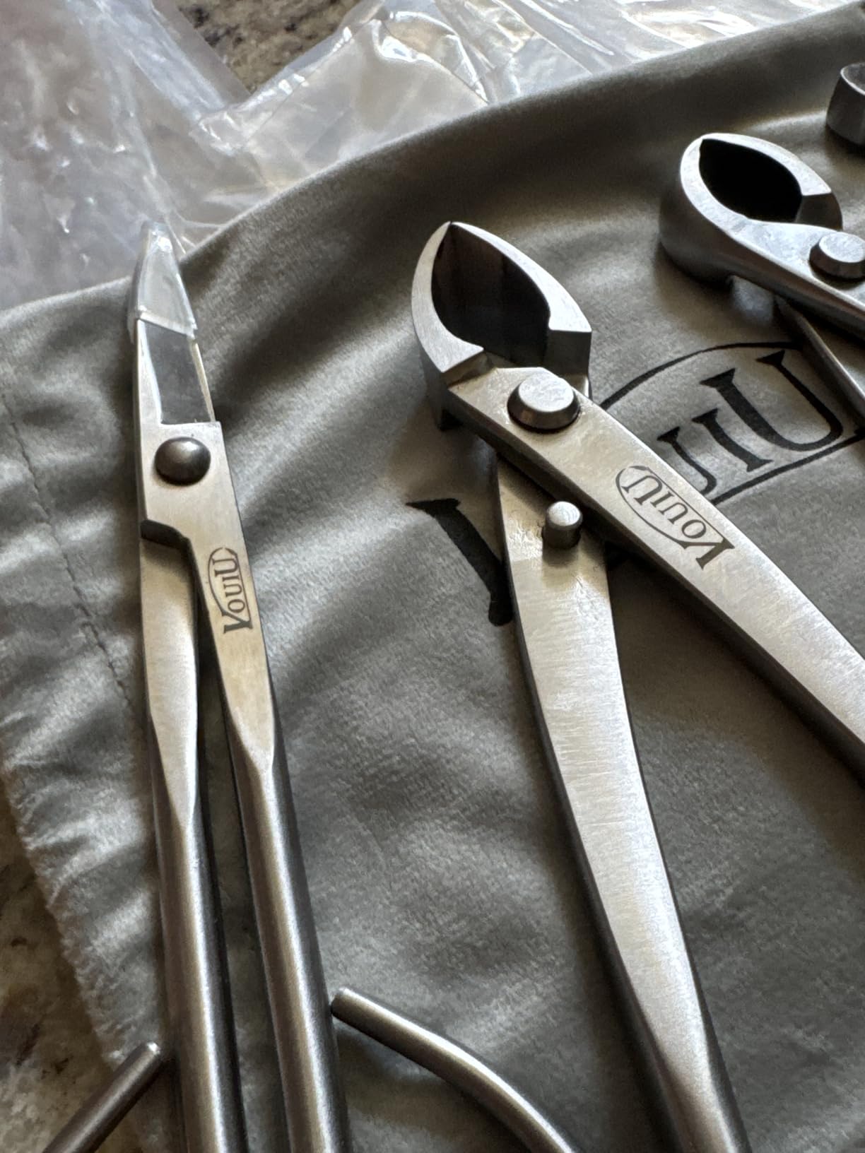 Vouiu 4-Piece Bonsai Tool Set, Concave Cutter, Knob Cutter, Trunk Splitter, Bonsai Scissors customer photo 1