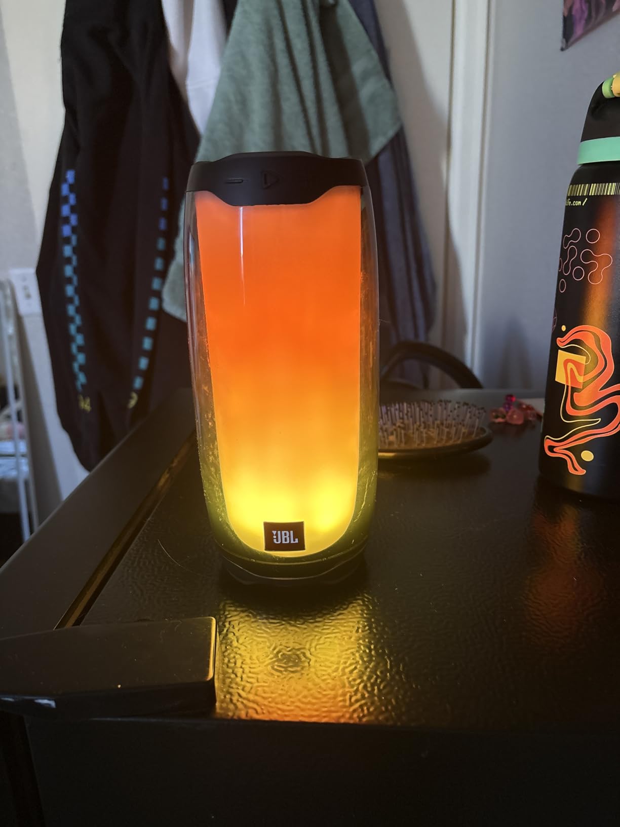 JBL Pulse 4 - Waterproof Portable Bluetooth Speaker with Light Show - Black customer photo 2