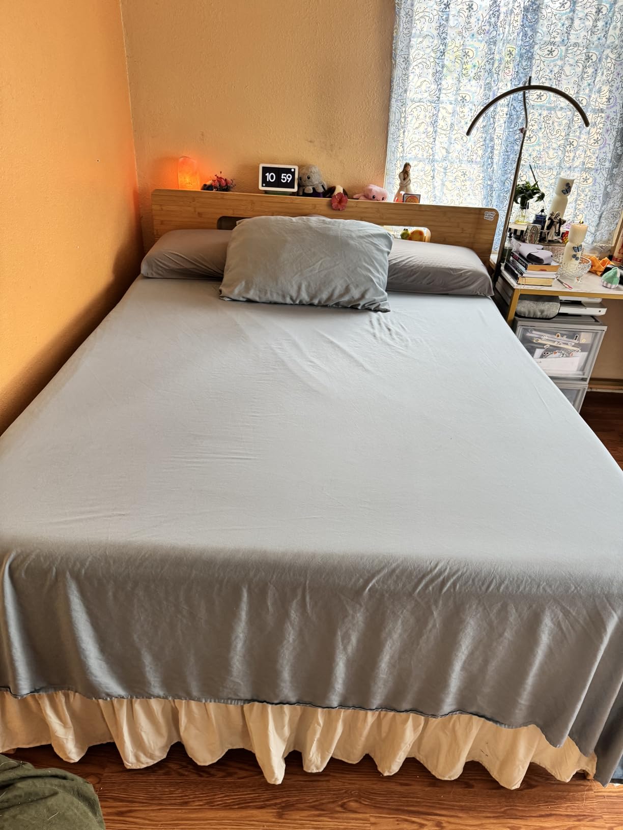 Bedsure Queen Sheet Set, Cooling Sheets for Queen Size Bed Set, Rayon Derived from Bamboo, PureWoven, Breathable & Soft, Deep Pocket Up to 16