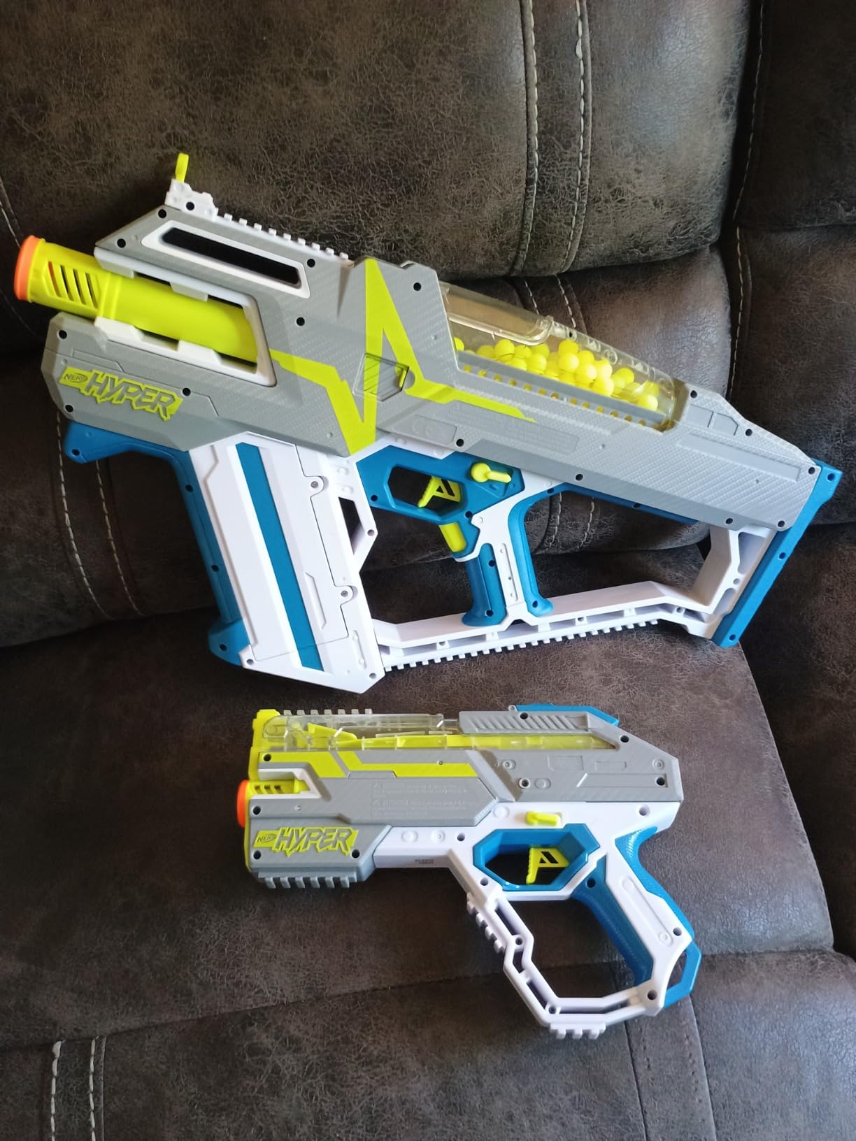 Nerf Hyper Mach-100 Fully Motorized Blaster, 80 Hyper Rounds, Eyewear, Up to 110 FPS Velocity, Easy Reload, Holds Up to 100 Rounds customer photo 1