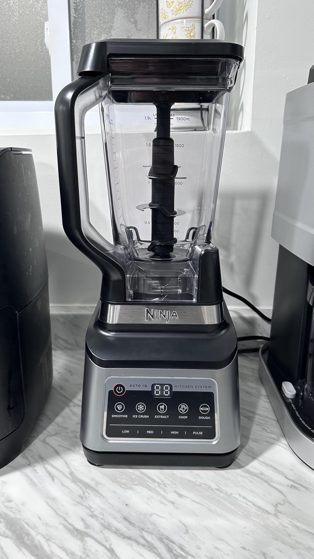 Ninja Professional Plus Kitchen System (BN801) | 1400W, 5 Functions | 72-oz Pitcher, 64-oz Processor Bowl & 2x 24-oz Cups | Grey customer photo 1