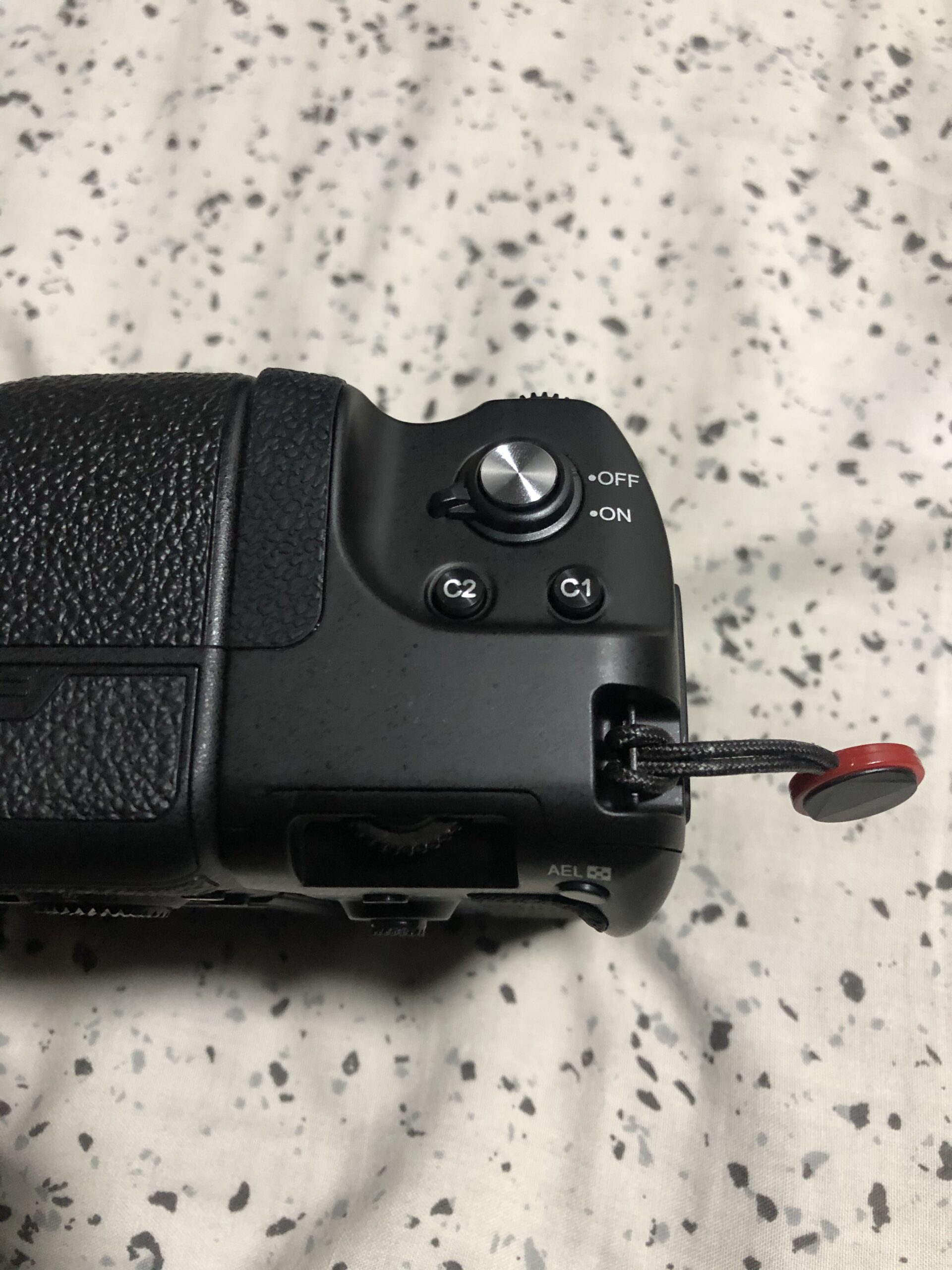 Meike MK-A7R IV Professional Vertical Battery Grip for Sony A7R IV A9II A7IV A7SIII Cameras customer photo 2