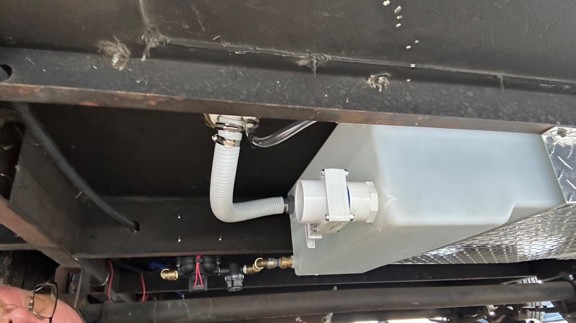Class A Customs | Under Mount 30 Gallon RV Concession Fresh and Gray Water Holding Tank | UM-3000 customer photo 1