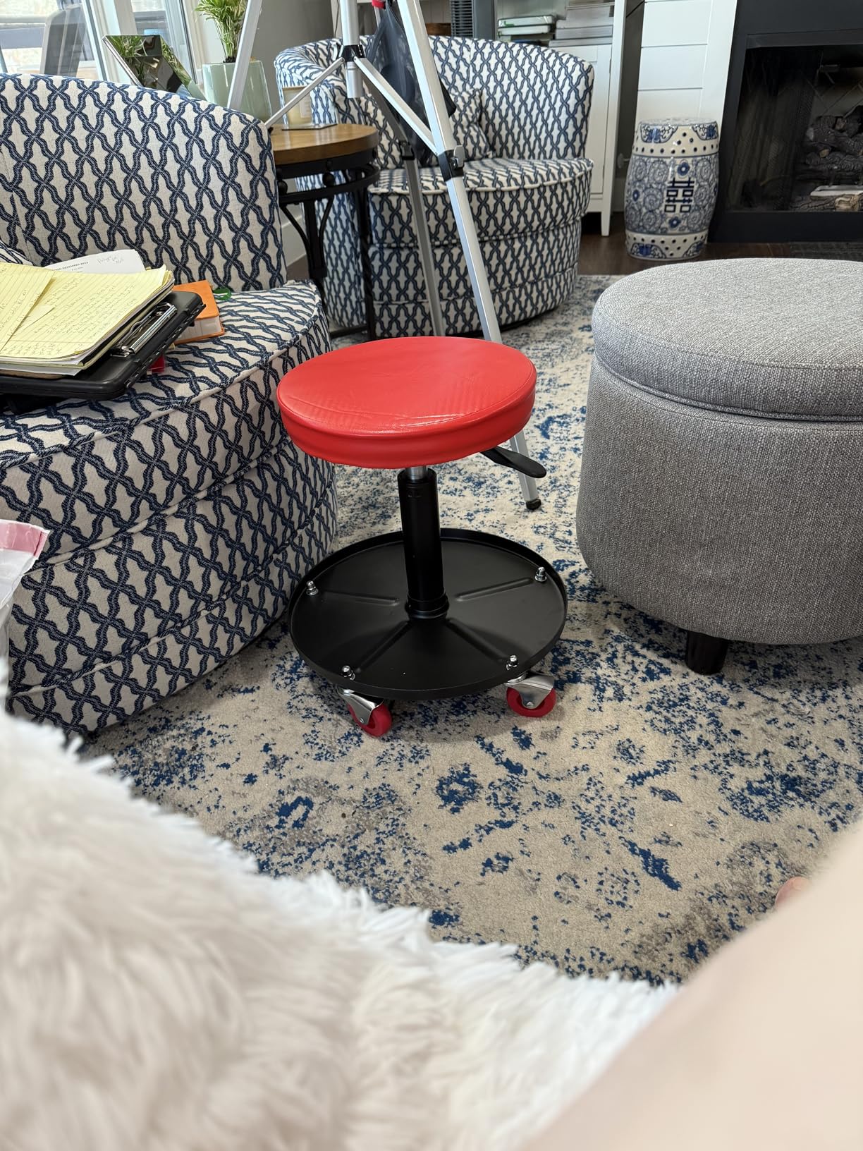 Torin ATRHL6201B Heavy Duty Rolling Pneumatic Creeper Garage/Shop Seat: Padded Adjustable Mechanic Stool with Tool Tray Storage, Red 250 LBS customer photo 1