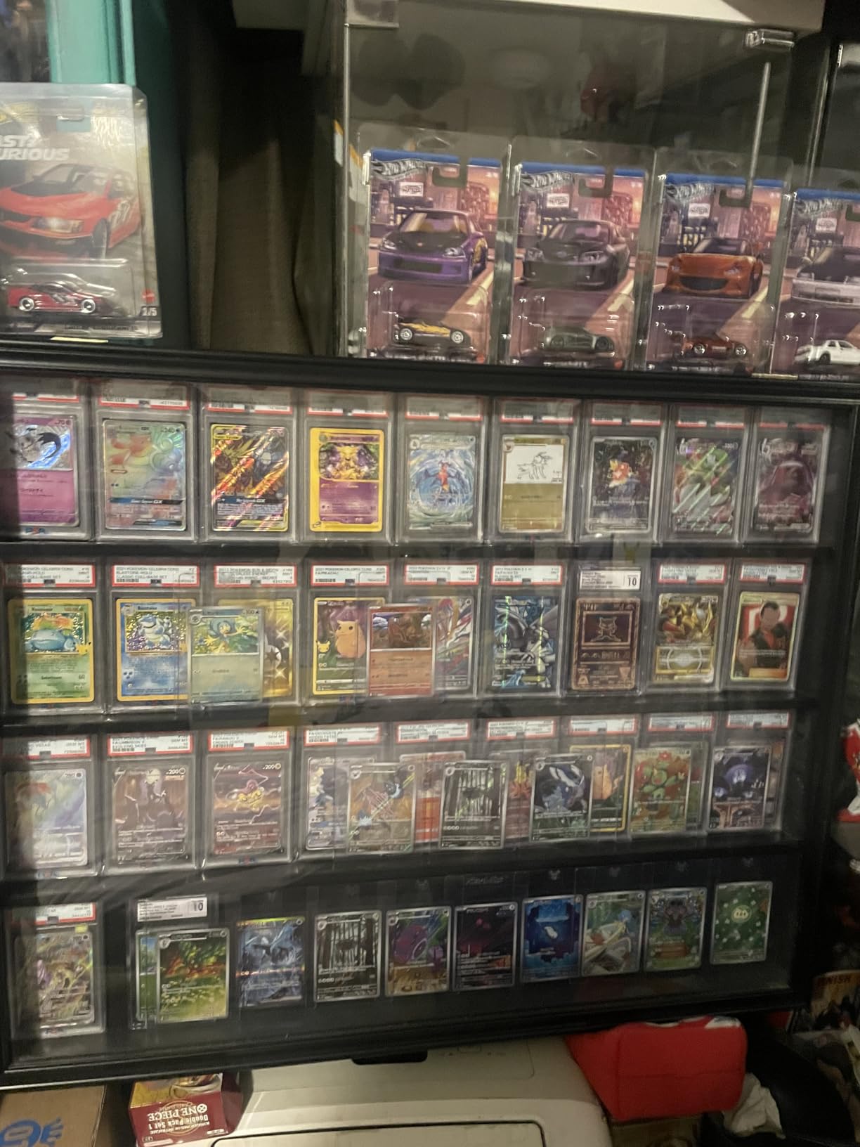 Graded Sports Card Display Case Lockable, Trading Card Collector Wall Display Holder for Baseball Basketball Football Hockey Cards, UV Protection Acrylic (Black) customer photo 1