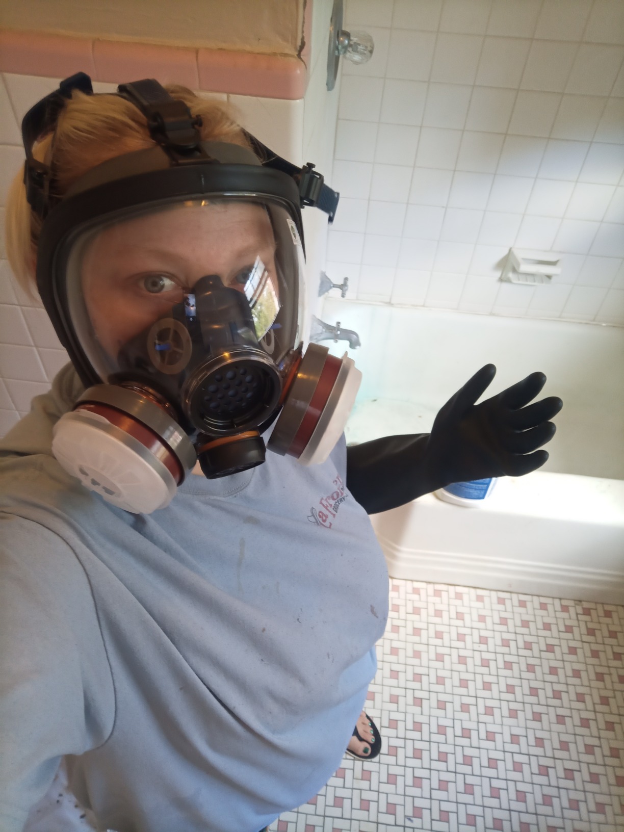 SYINE Organic Vapors Full Respirator Mask Gas Mask Spray Paint Chemical Formaldehyde Dustproof Respiratory Protection, Respirator with 1 Pair Filter Cartridges and Carrier Bag customer photo 1