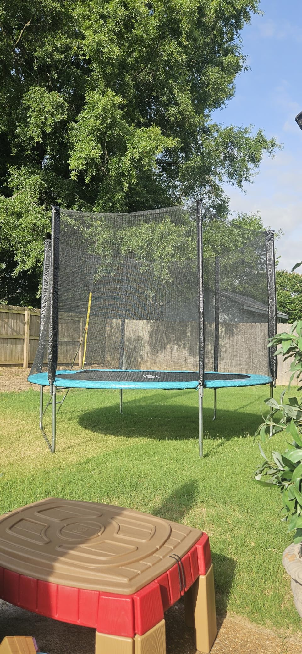 AOTOB 8FT 10FT 12FT 14FT 15FT Trampoline with Safety Enclosure Net, Outdoor Trampoline with Basketball Hoop, Heavy Duty Jumping Mat and Spring Cover Padding customer photo 1