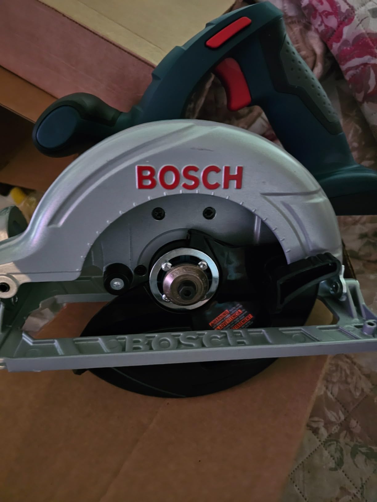 BOSCH GXL18V-497B23 18V Power Tool Combo Kit - 4 Tool Cordless Set with Hammer Drill/Driver, Impact Driver/Wrench, Circular Saw, Worklight customer photo 1