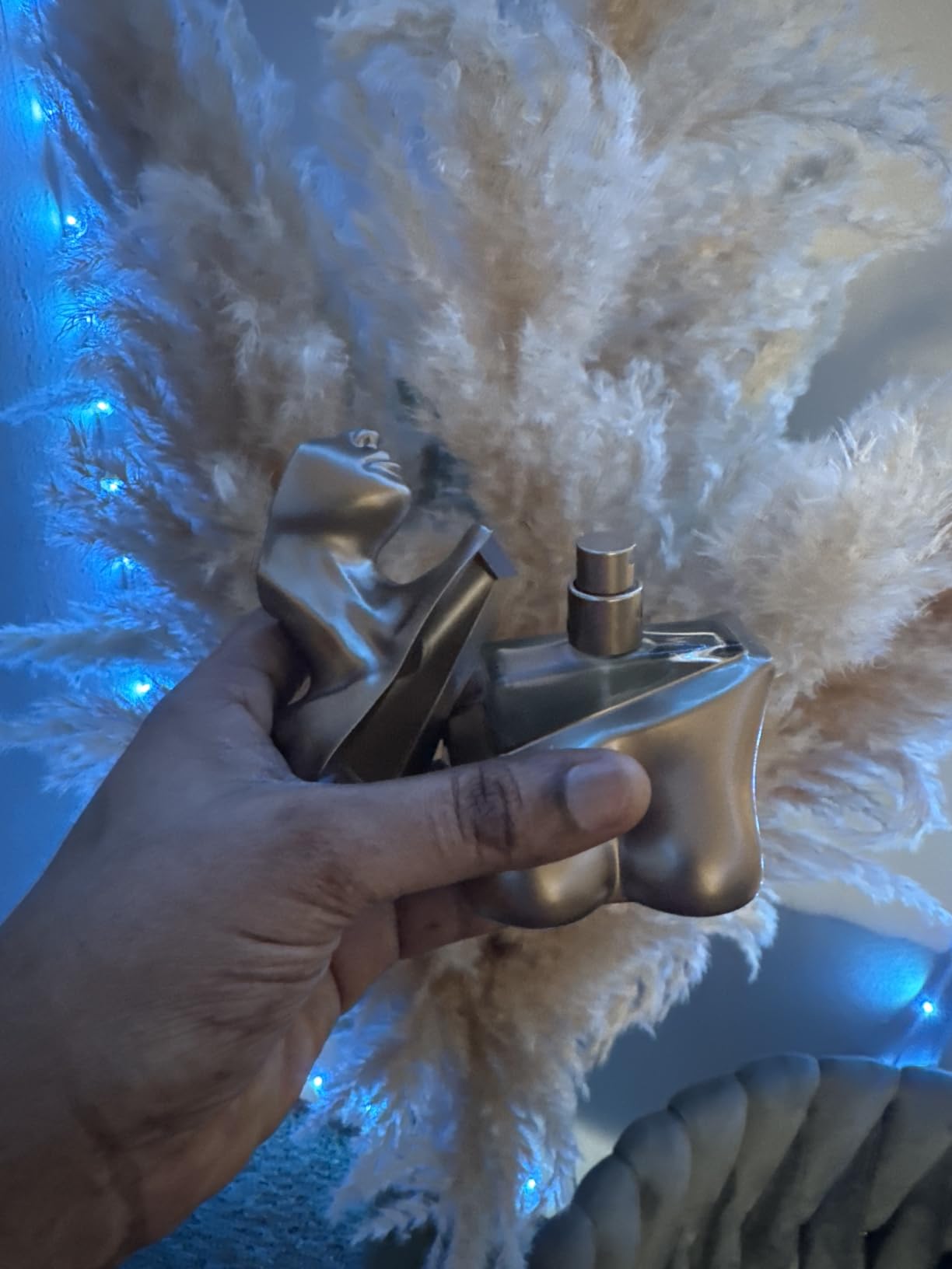 Billie Eilish Eau de Parfum Spray Perfume for Women, Notes of Sugared Petals, Vanilla & Musk 3.4 Fl Oz customer photo 1