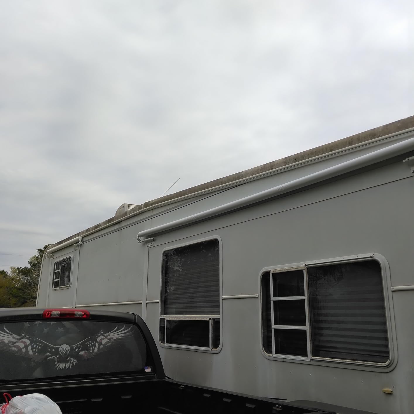 Awnlux Black Modular Slide Topper Awning Slide Out Protection for RVs, Travel Trailers, 5th Wheels, and Motorhomes - 7'6
