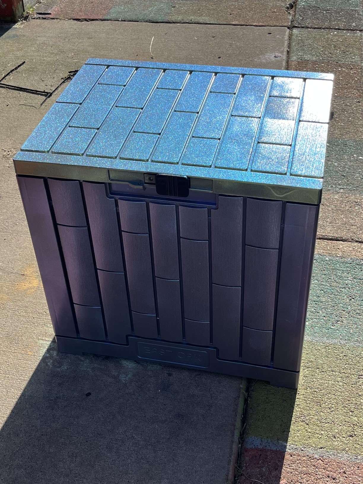 EAST OAK Outdoor Storage Box, 31 Gallon Deck Box Indoor and Outdoor Use, Waterproof Resin Storage Bin for Package Delivery, Patio Cushions, Gardening Tools, Lockable, UV Resistant, Grey customer photo 1
