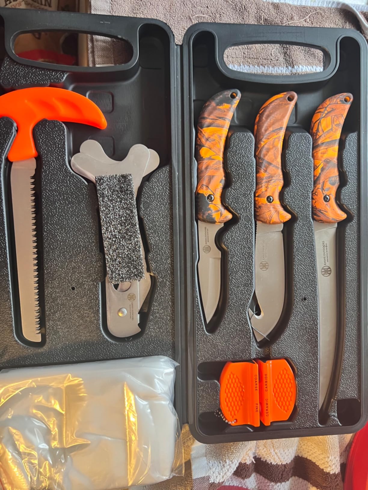 KNINE OUTDOORS Hunting Deer Knife Set Field Dressing Kit Portable Game Processor Set Red Maple Camo Handle, 8 Pieces customer photo 2