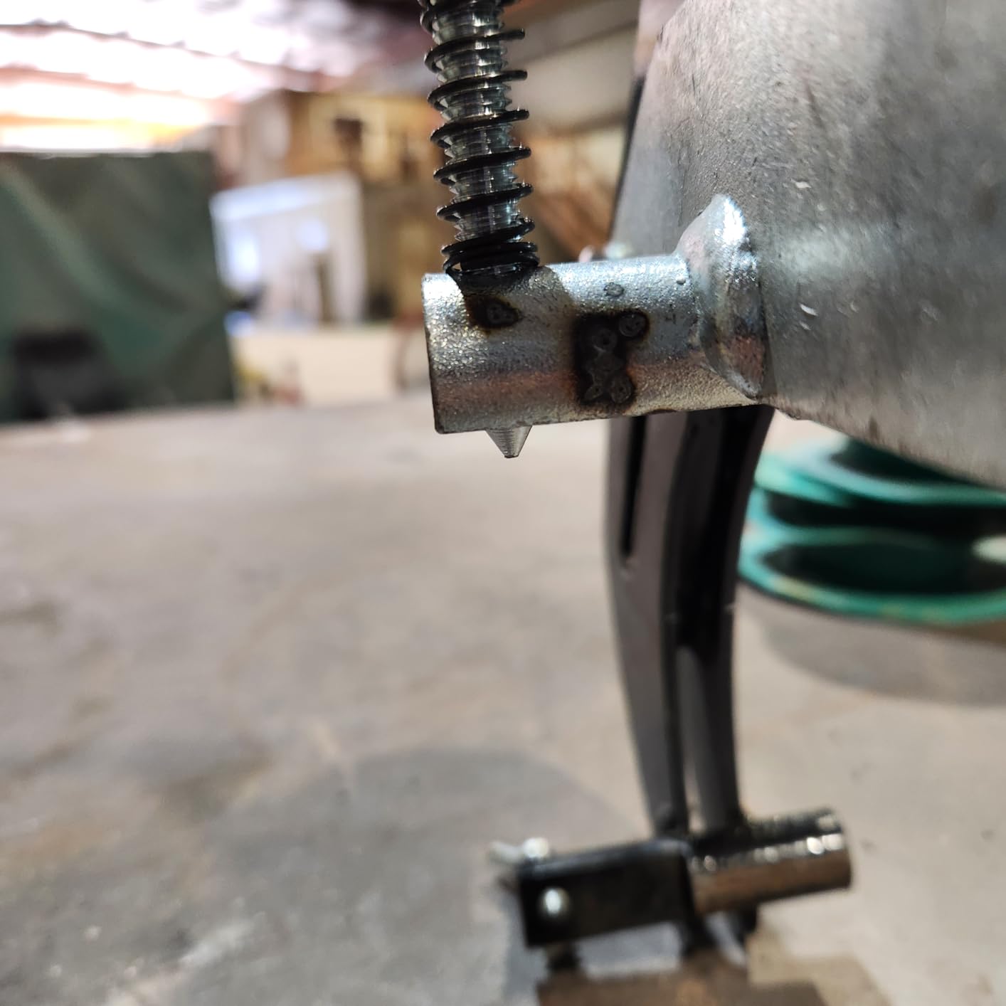 VEVOR Pipe Clamp, 2 to 6 in, High Strength Ultra Clamp with Quick Acting Screws, Steel Pipe Alignment Tool with Lightweight Design, Black customer photo 2