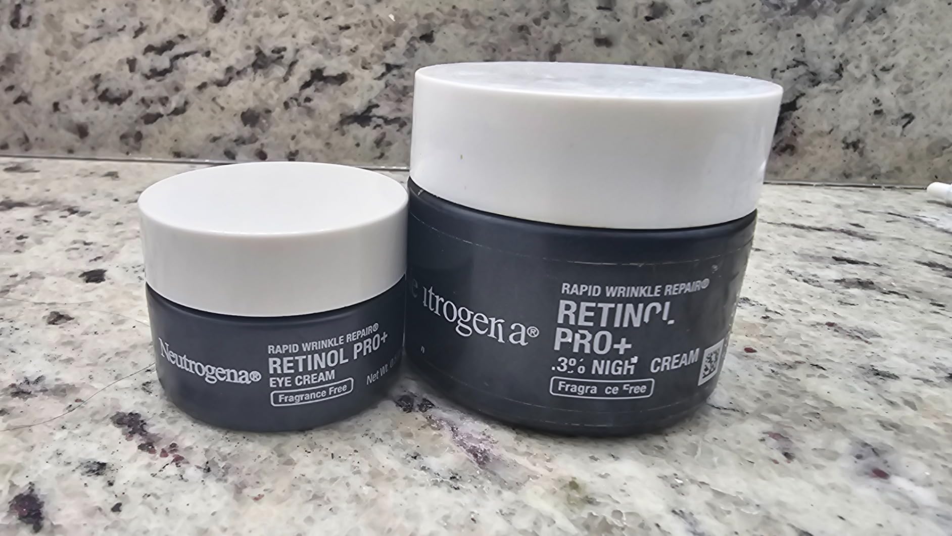 Neutrogena Rapid Wrinkle Repair Retinol Pro+ Anti-Wrinkle Eye Cream, Targeted Eye Cream for Wrinkles & Dark Circles, 0.5 oz customer photo 1