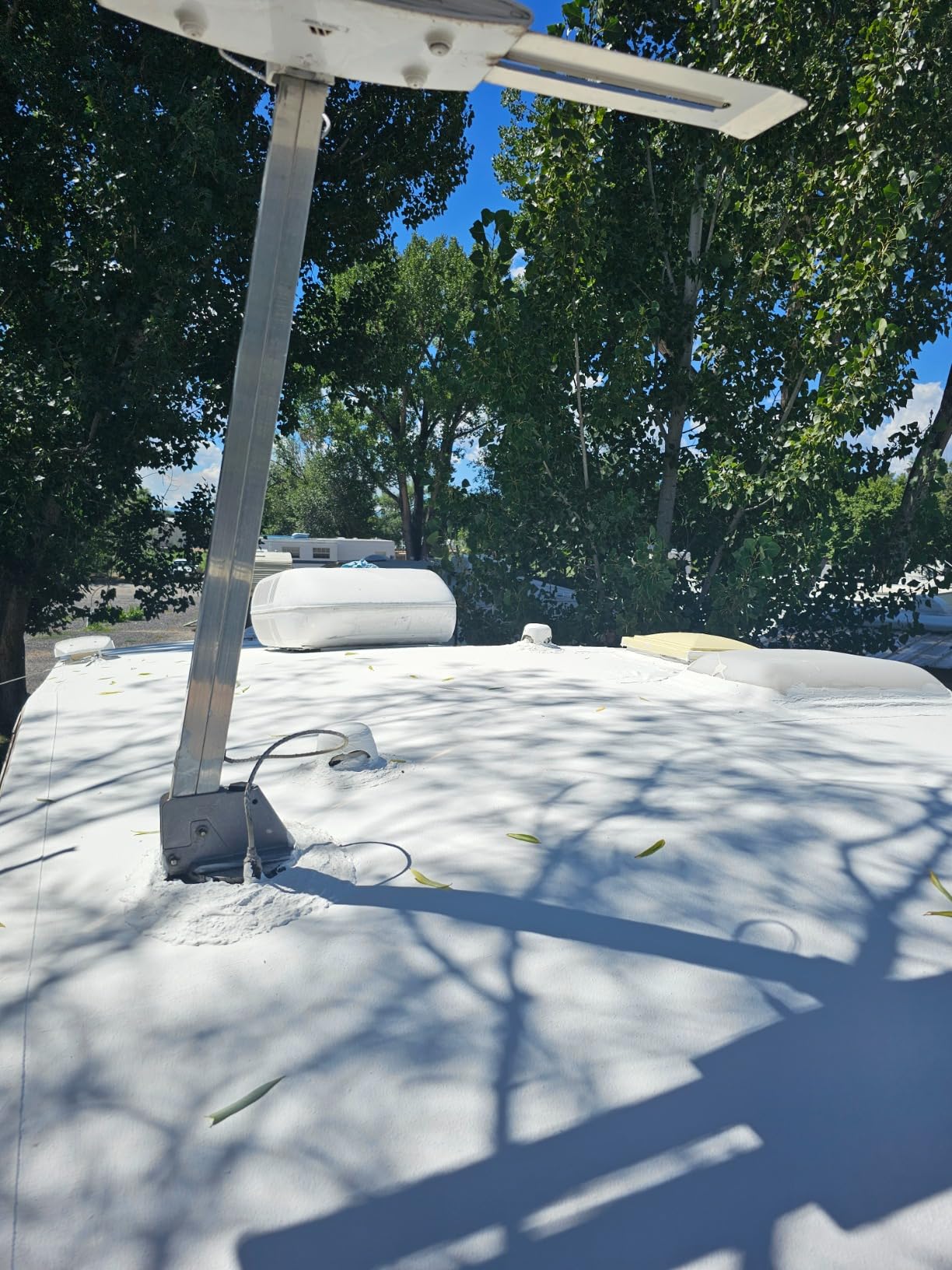 Gardner-Gibson Sta-Kool 15-Year Turbo-Dri Elastomeric Roof Coating, White, 5 Gal. customer photo 1