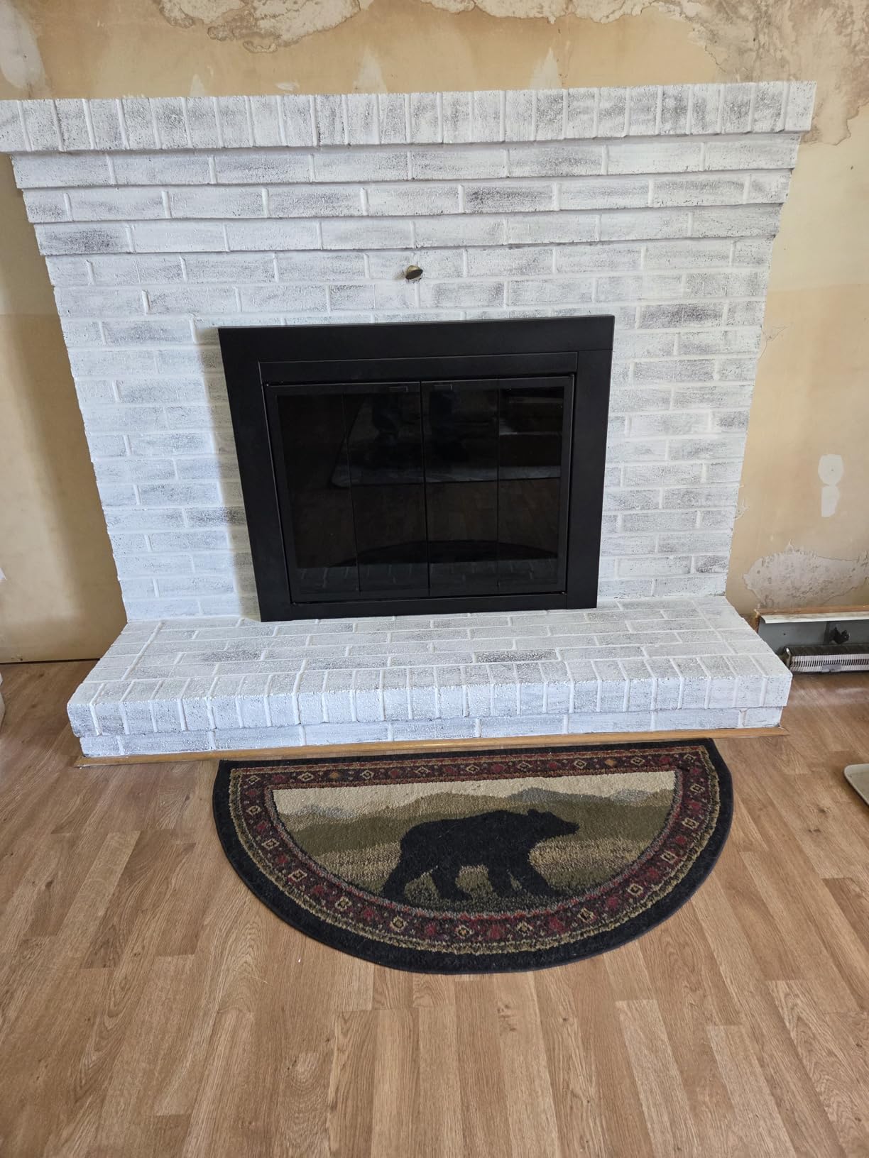 UniFlame Roman Bi-fold Style Fireplace Doors with Smoke Tempered Glass, Black, Large (Fits Opening 36in to 43in W x 25.5in to 32.5in H) customer photo 1