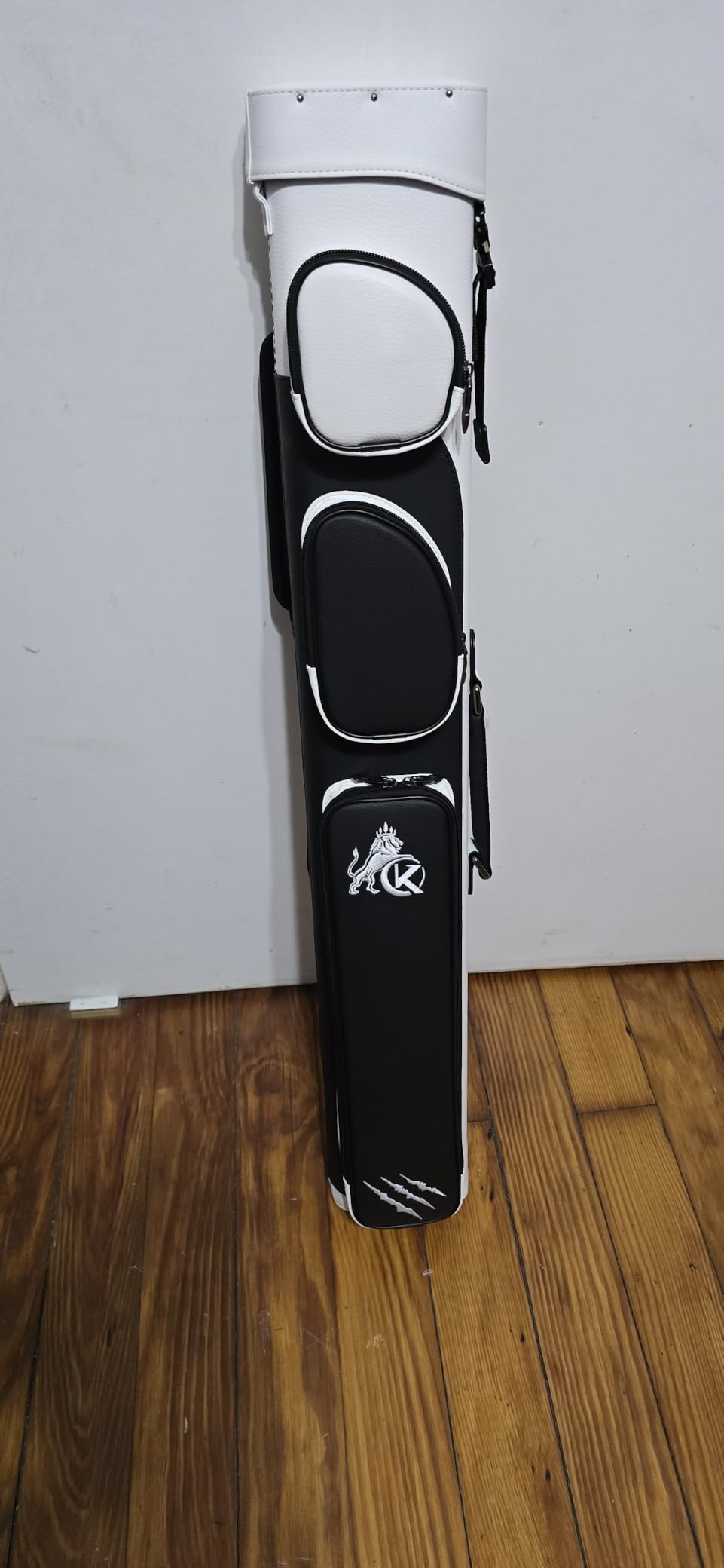 KONLLEN 2x4 Hard Pool Cue Case - Professional Billiards Cue Case for 2 Butts & 4 Shafts, Durable Hard Shell Cue Bag with Adjustable Shoulder Strap, Large Storage Pockets customer photo 2