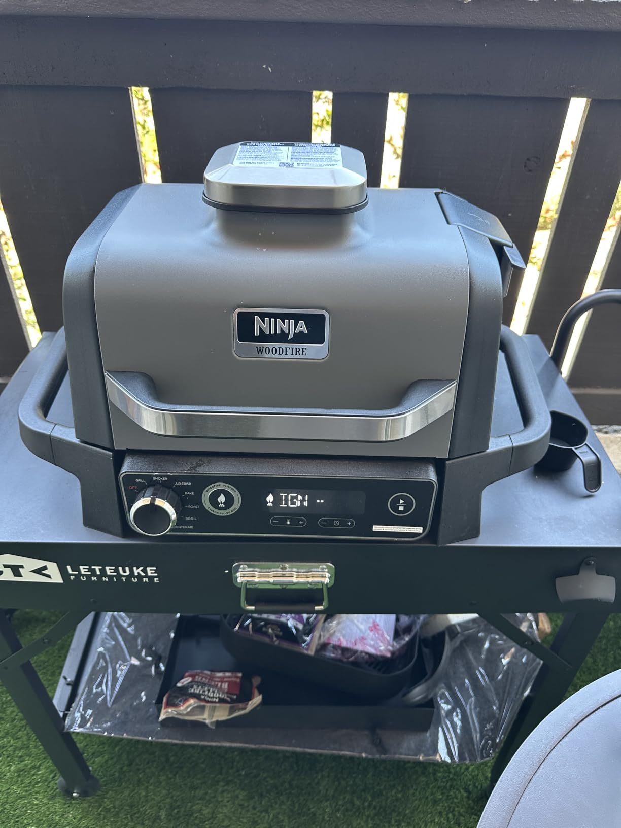 Ninja Woodfire Series 7-in-1 (Grill, BBQ, Roast, Air Fry, Dehydrate, Broil, Smoke) | Portable & Weather Resistant | Cook Up To 6 Steaks & 30 Hot Dogs | Woodfire Pellets included | OG701 customer photo 2