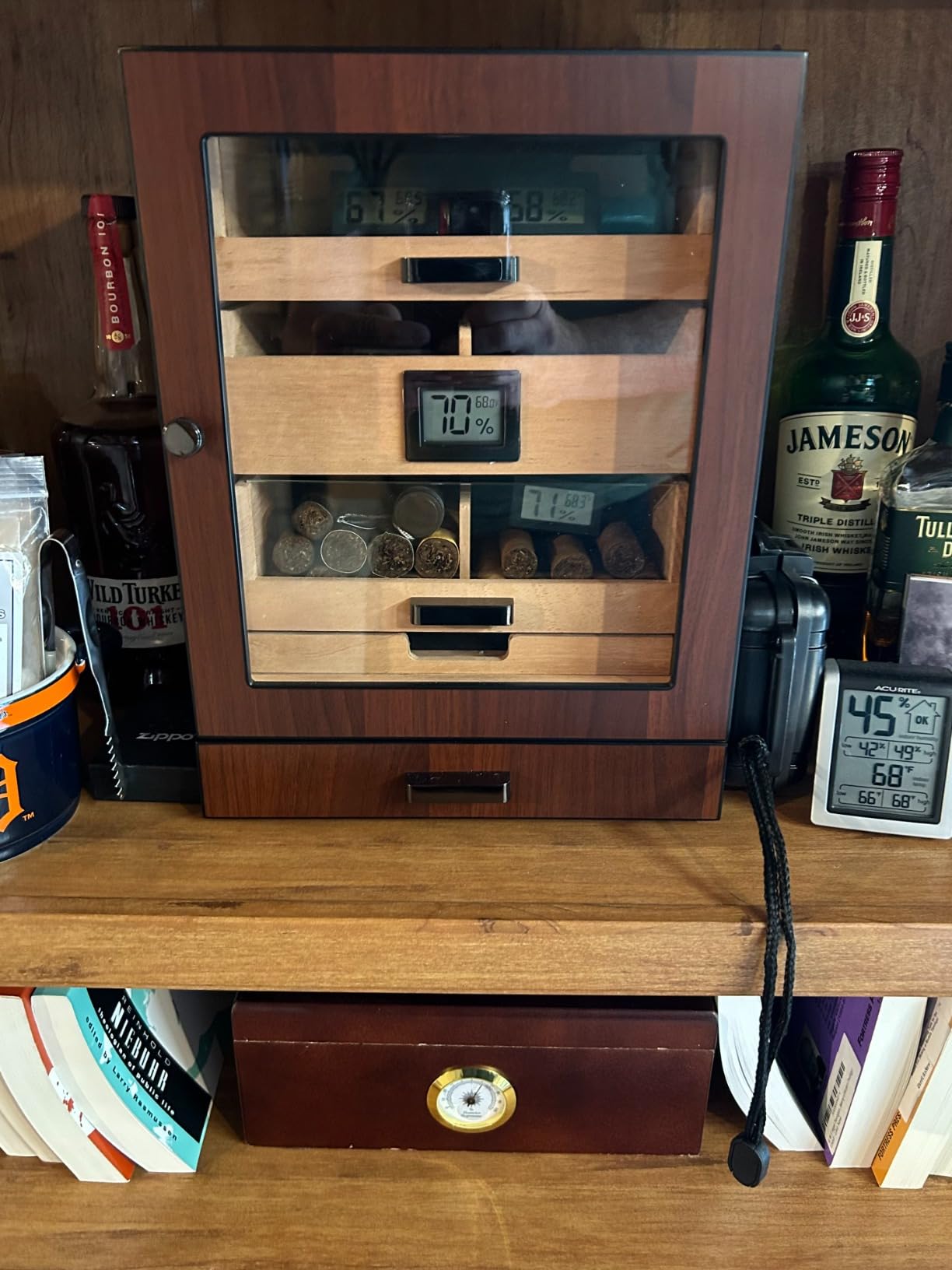 CASE ELEGANCE Luca Humidor Cabinet Stores 80-100, Cigar Humidor Box with Spanish Cedar, Glass Display, Easy Humidification System, Digital Hygrometer - Brown customer photo 1
