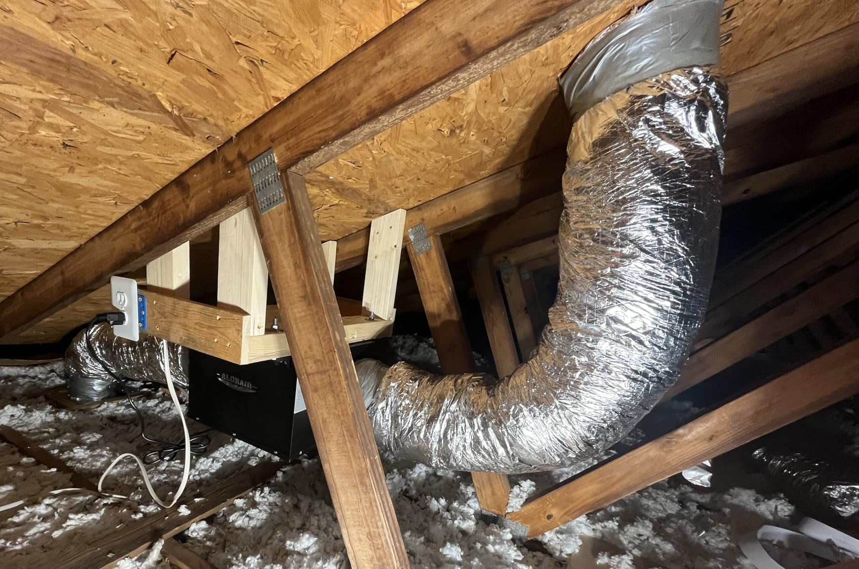 8 Inch Insulated Flexible Duct, 25 Feet Long, R6.0 Insulation, Aluminum Hose, for HVAC Flex Ductwork customer photo 1