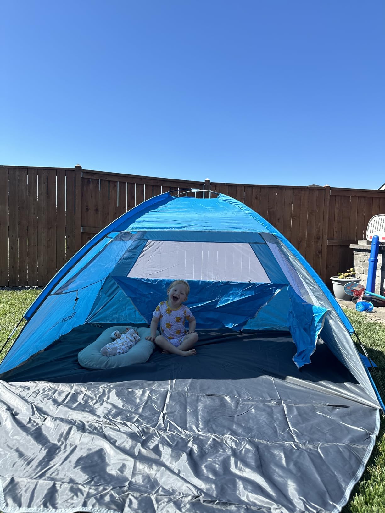 Gorich Beach Tent Sun Shelter for 3/4/6/8/10 Person with UPF 50+ UV Protection, Lightweight & Easy Setup Beach Shade Canopy, Portable Beach Shade Tent Beach Cabana customer photo 1