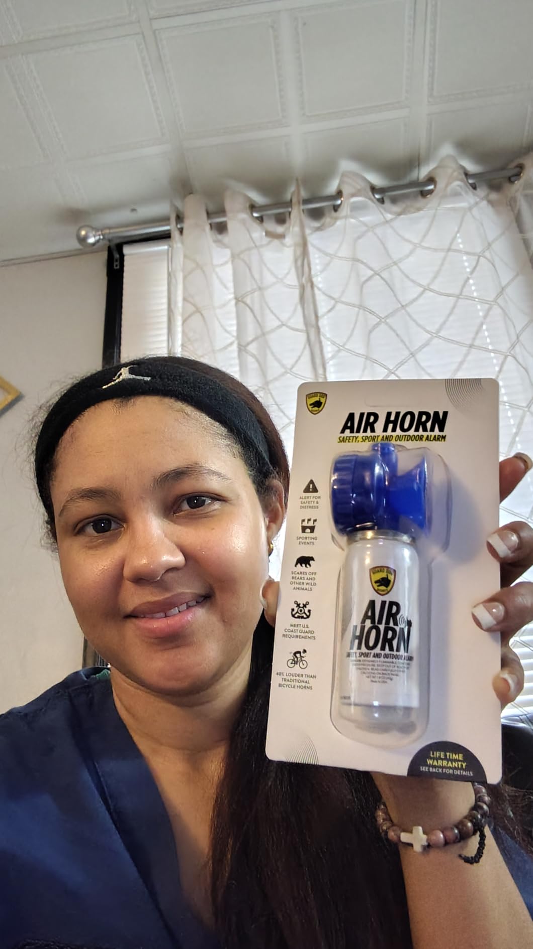 Guard Dog Security Air Horn for Safety, Loud Blow Horn, Hand Held Mini Air Horn, Fog and Boat Horn for Marine, Football Games, Sporting Events and Outdoor Alarms, Powerful 1-Mile Sound Blast 1.4 oz customer photo 2